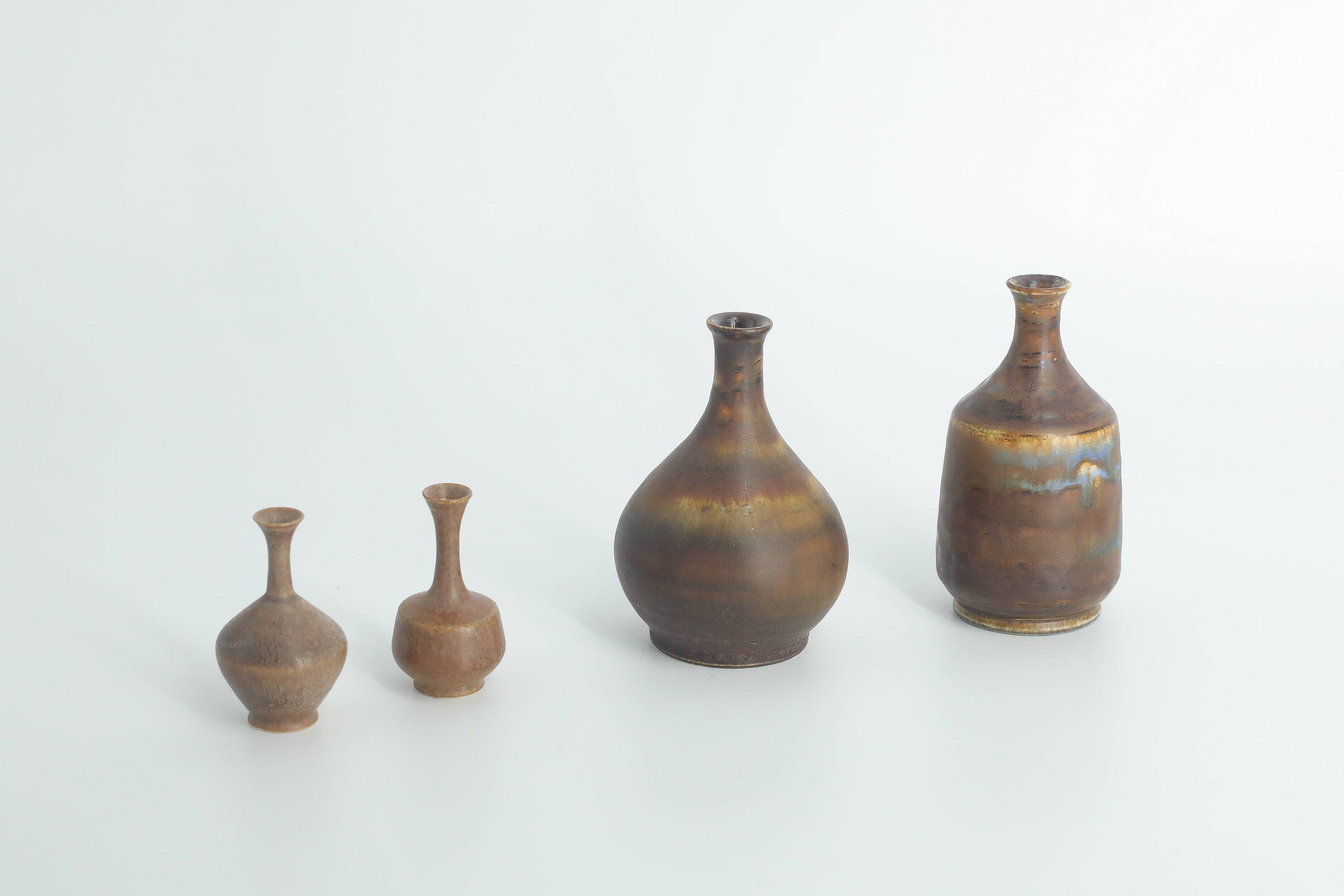 Small Mid-Century Scandinavian Modern Collectible Brown Stoneware Vase by Gunnar Borg, Set of 4