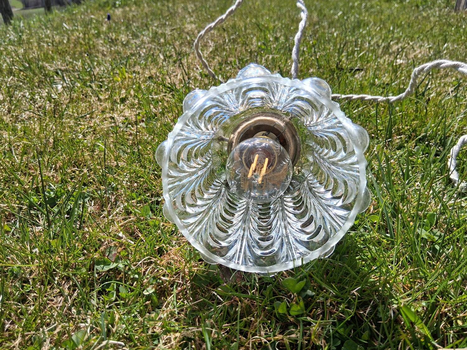 Baladeuse / Veilleuse vintage en verre ciselé