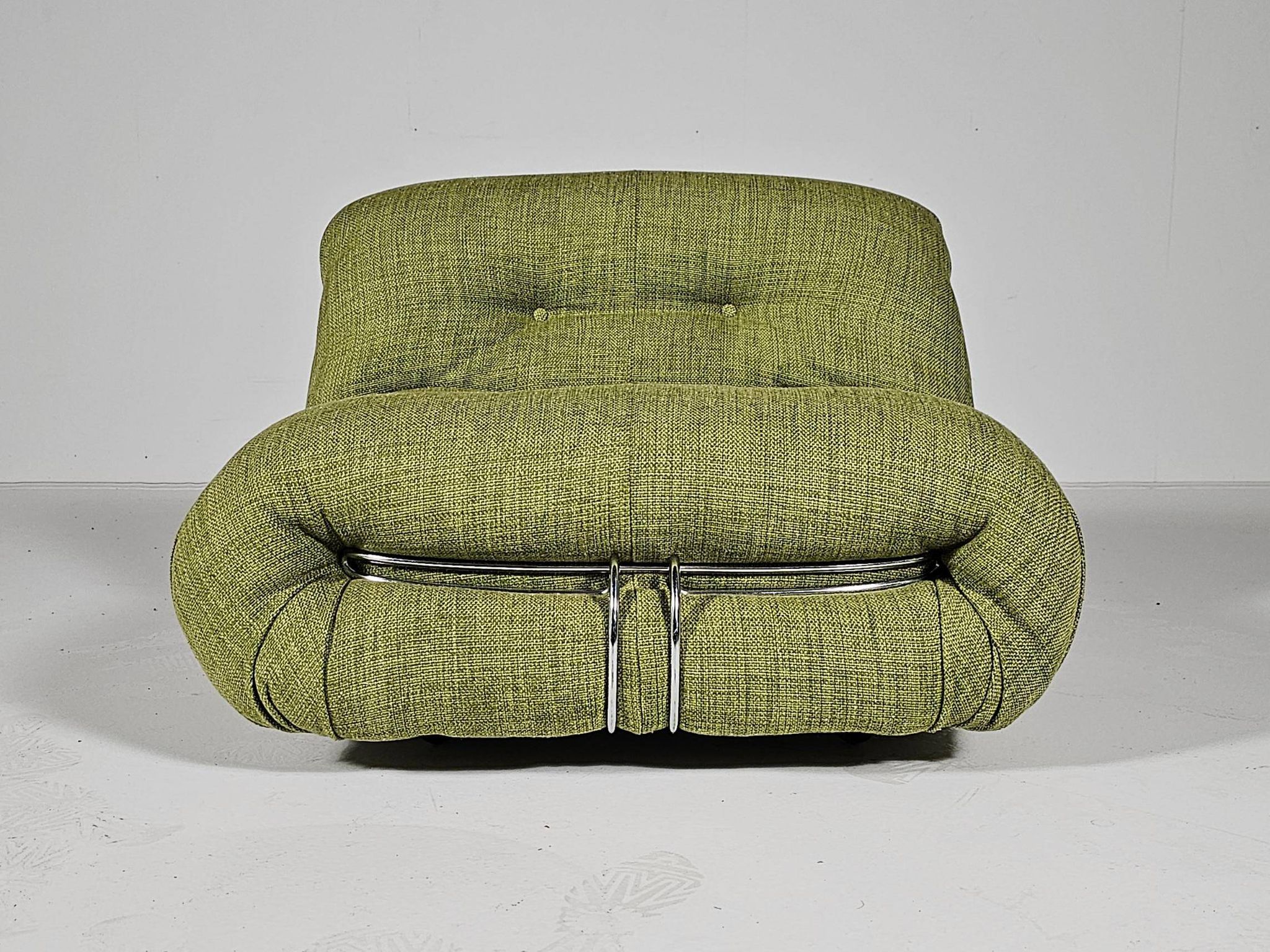 Green linen Soriana chaise longue, Afra & Tobia Scarpa, Cassina, 1970