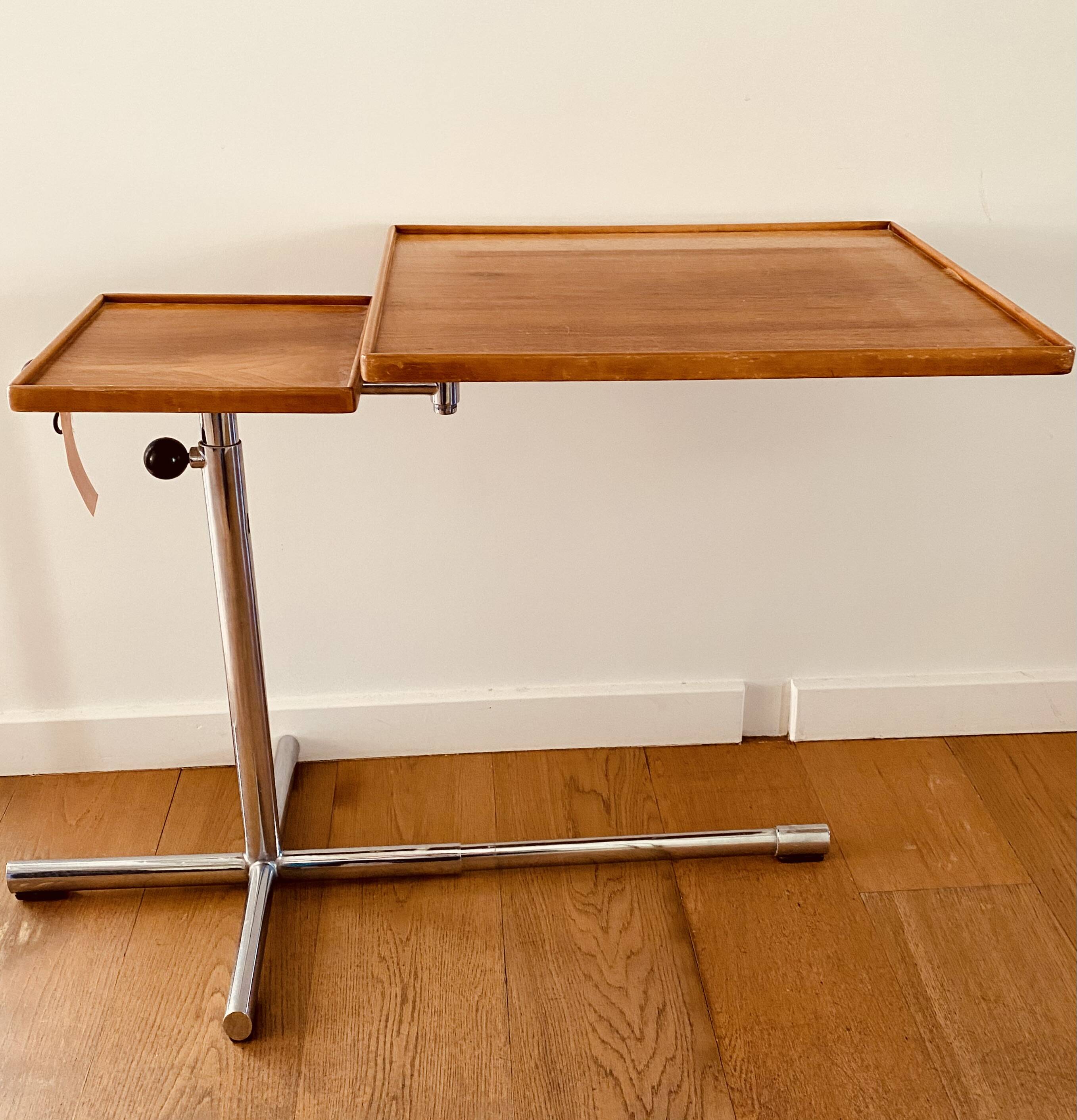Caruelle Table
