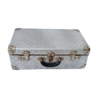 Corked aluminum suitcase
