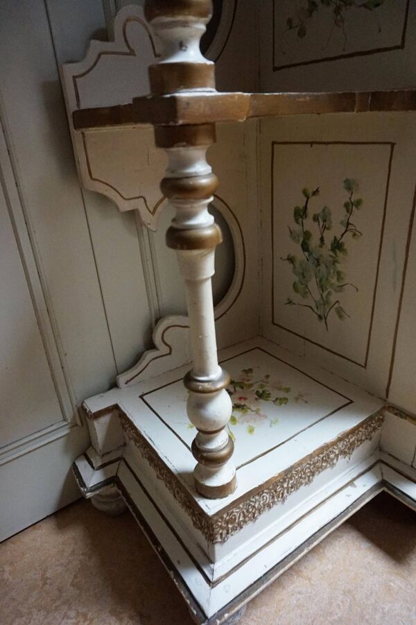 Table console italienne peinte à la main avec miroir et peinture florale.