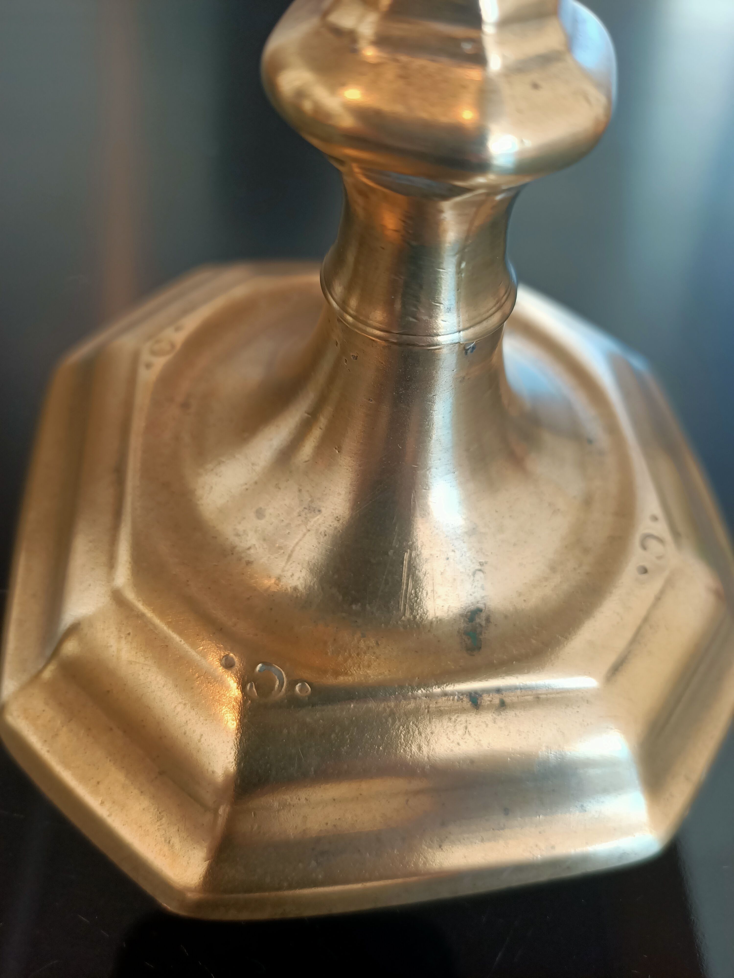 Candle holder in gilded bronze from the Louis XIV period