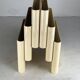 Porte-revues beige blanc cassé par Giotto Stoppino pour Kartell, Italie 1970