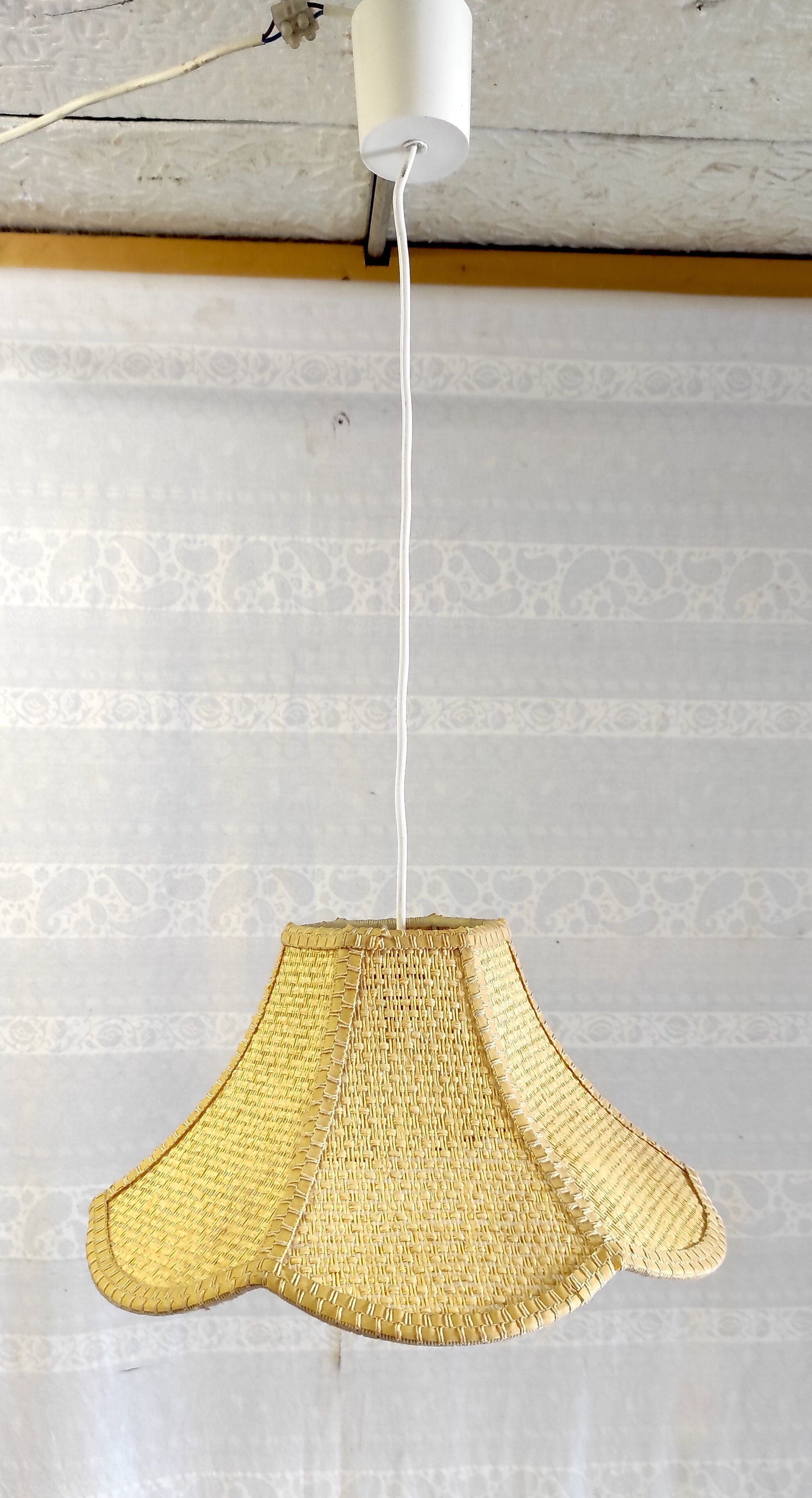 Rattan flower suspension "made in Korea" – 70s/80s