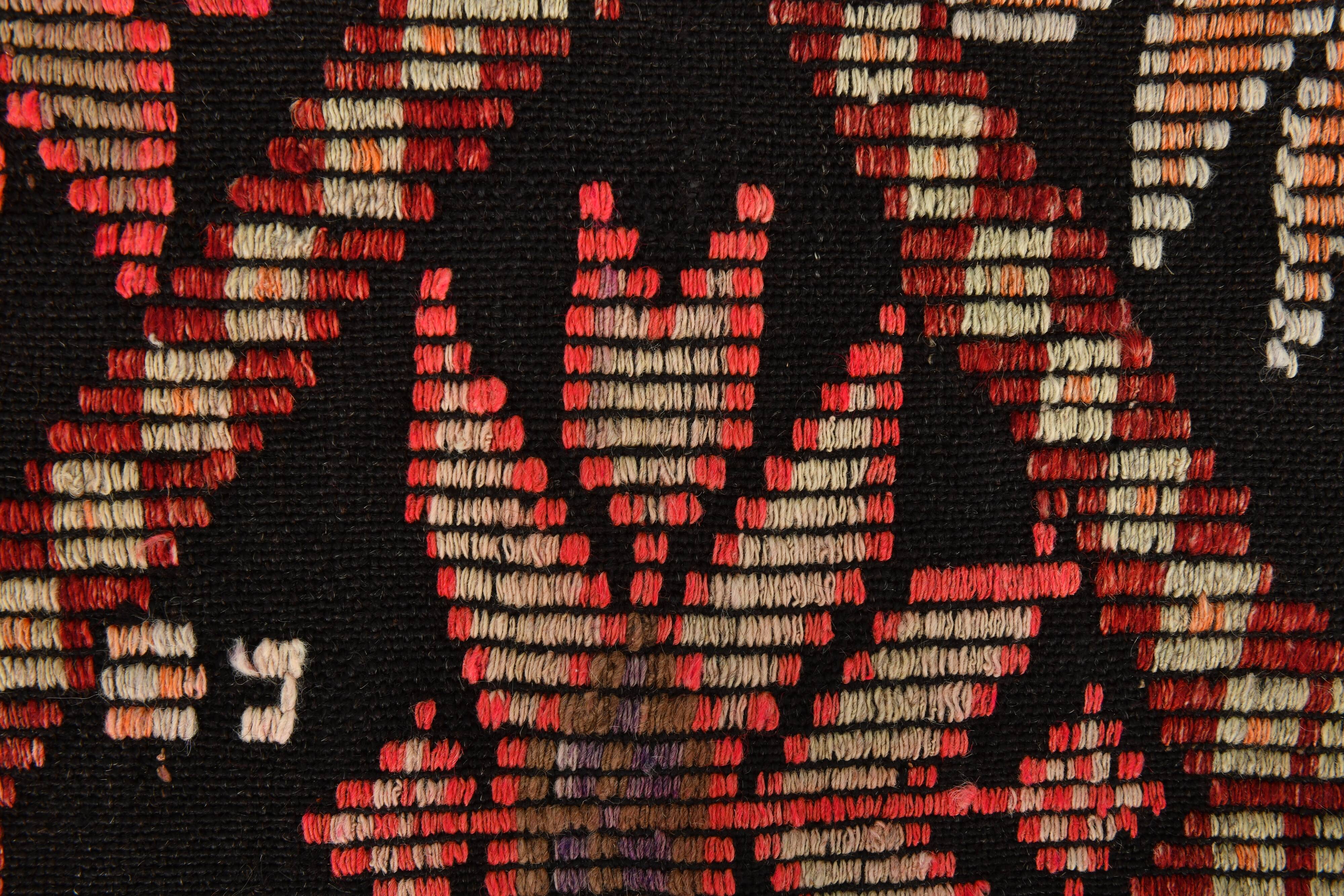 4x8 Red & Black Star Pattern Vintage Kilim Rug, 136x234Cm