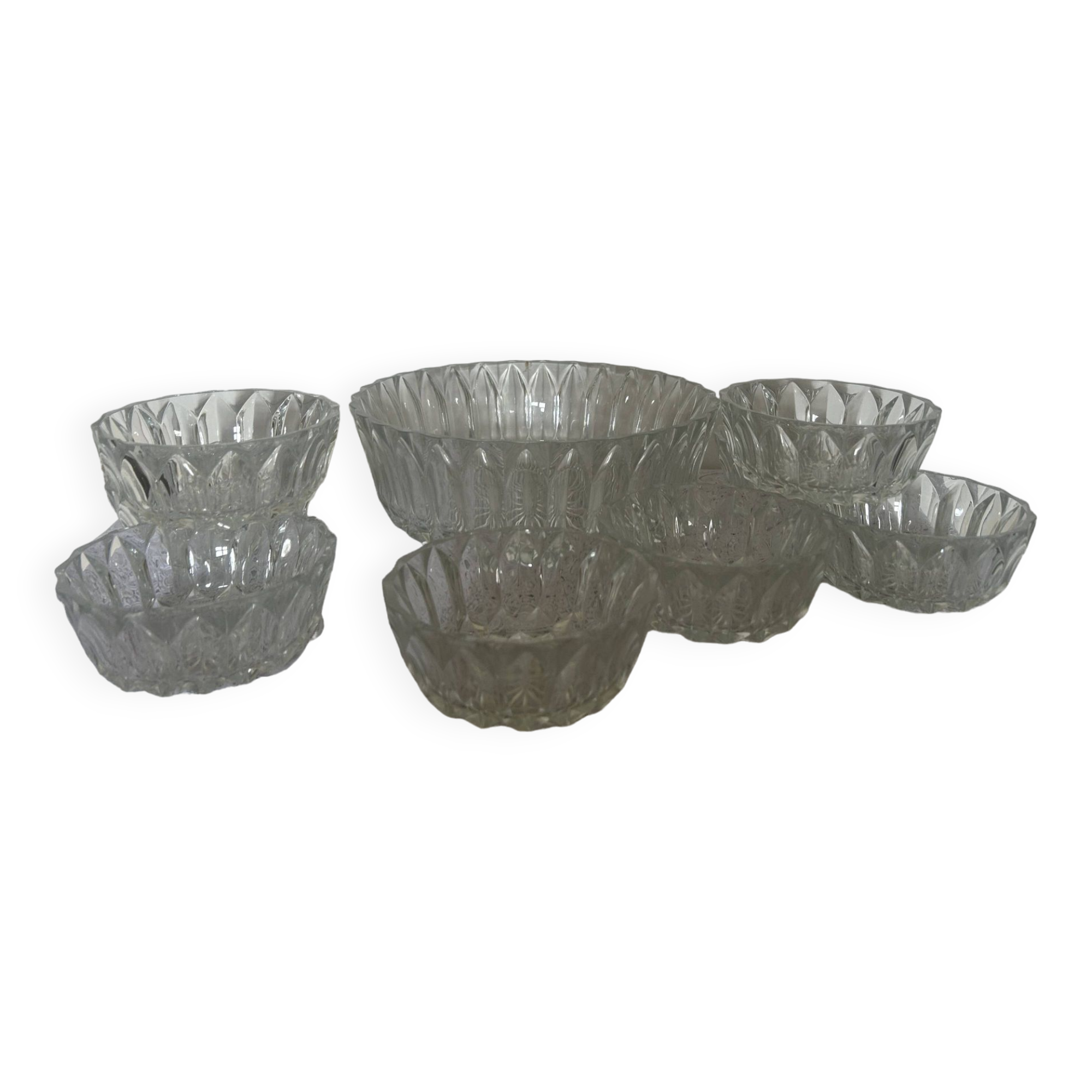 Fruit bowl and its bowls