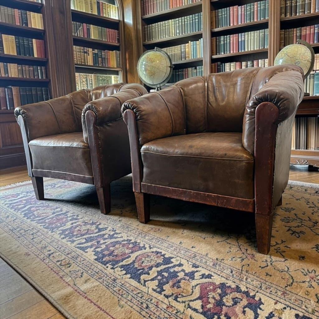 Set of 2 vintage Art Deco individual armchairs/seats in cognac leather.