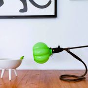 Lampe de table articulée moderniste en verre et laiton à boîtier vert