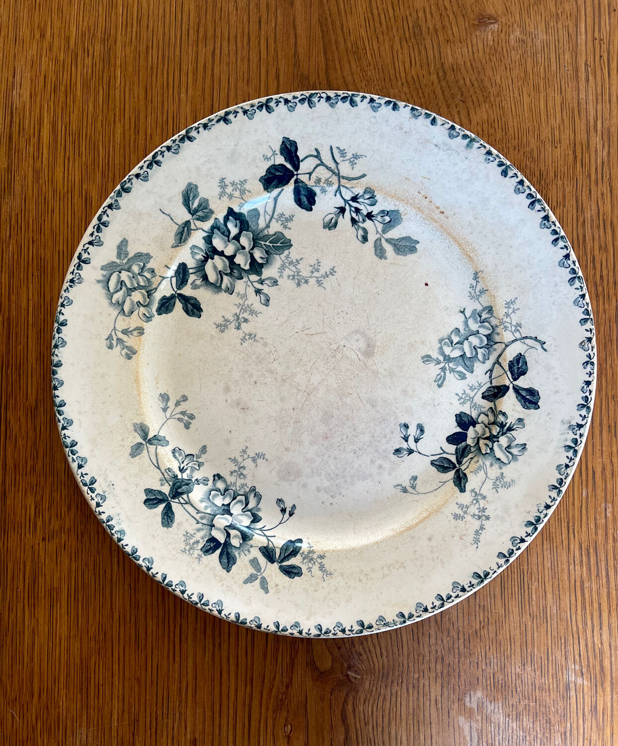 St Amand Acacia dish