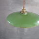 Suspension ancienne en tôle émaillée verte