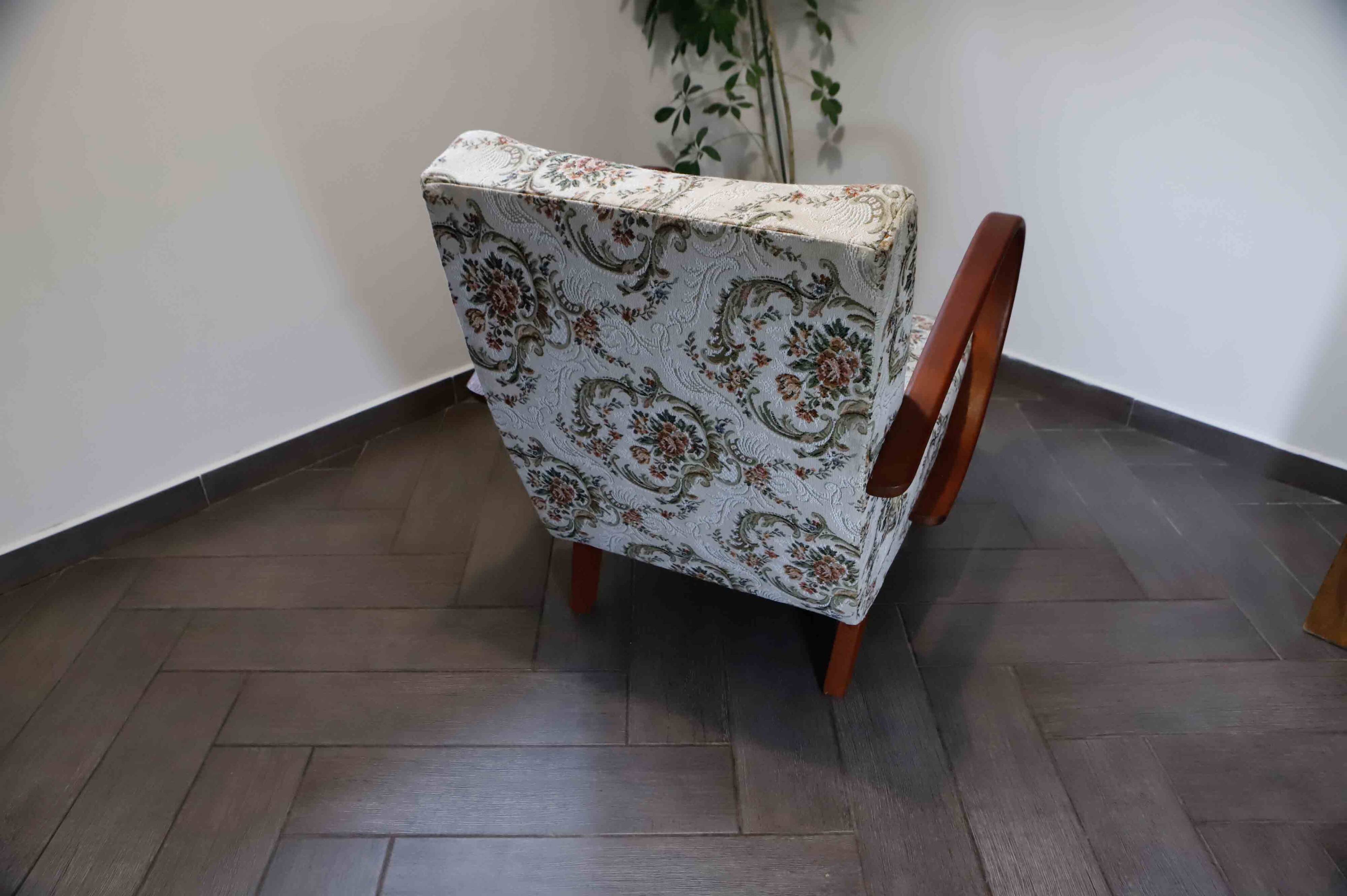 Set of 2 Style Halabala Lounge Armchairs