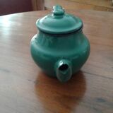 Small green enamelled pourer