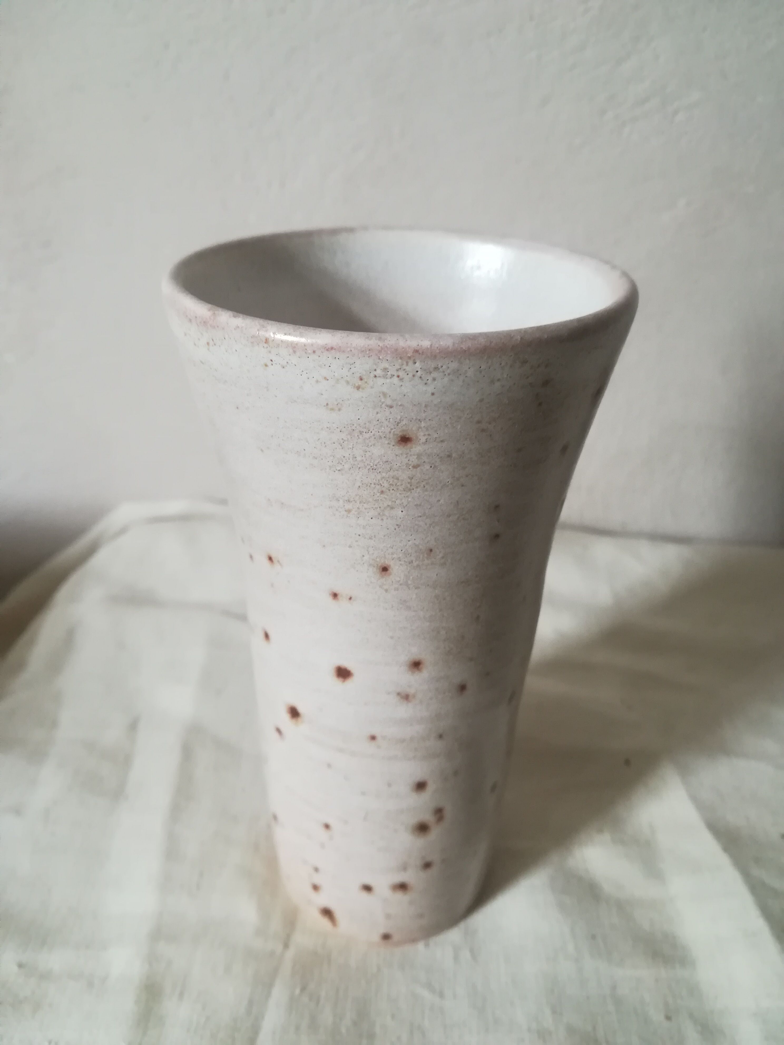 Vase in earthenware
