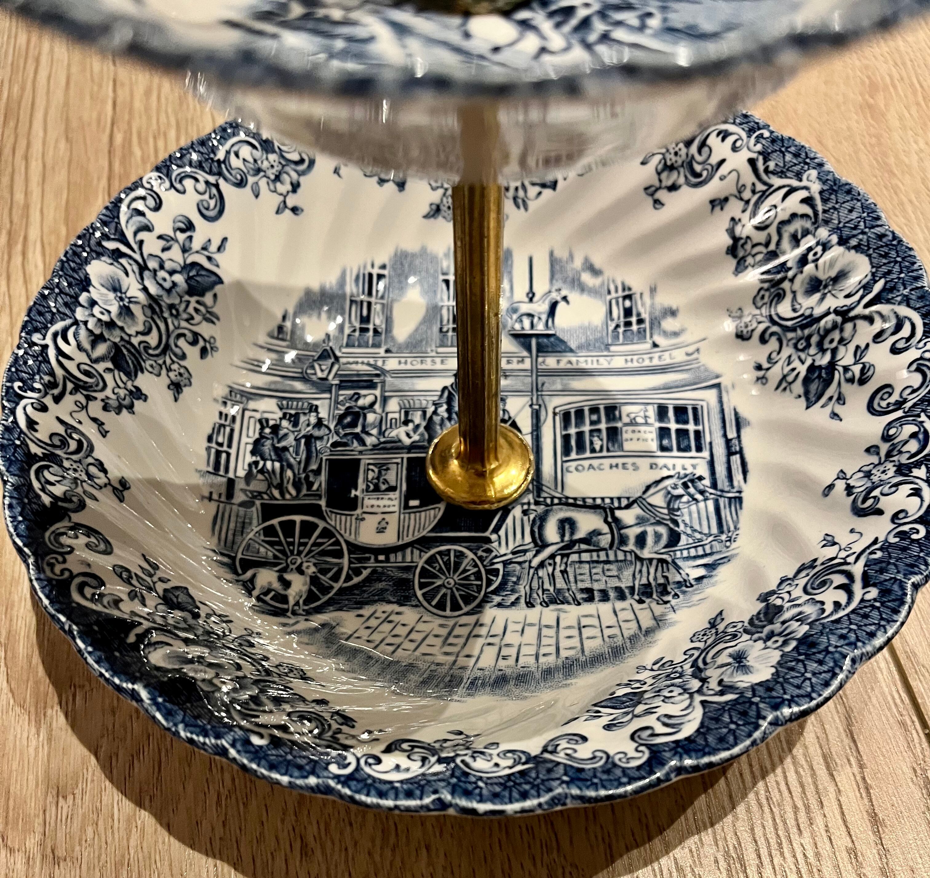 Dumb servant 2 floors