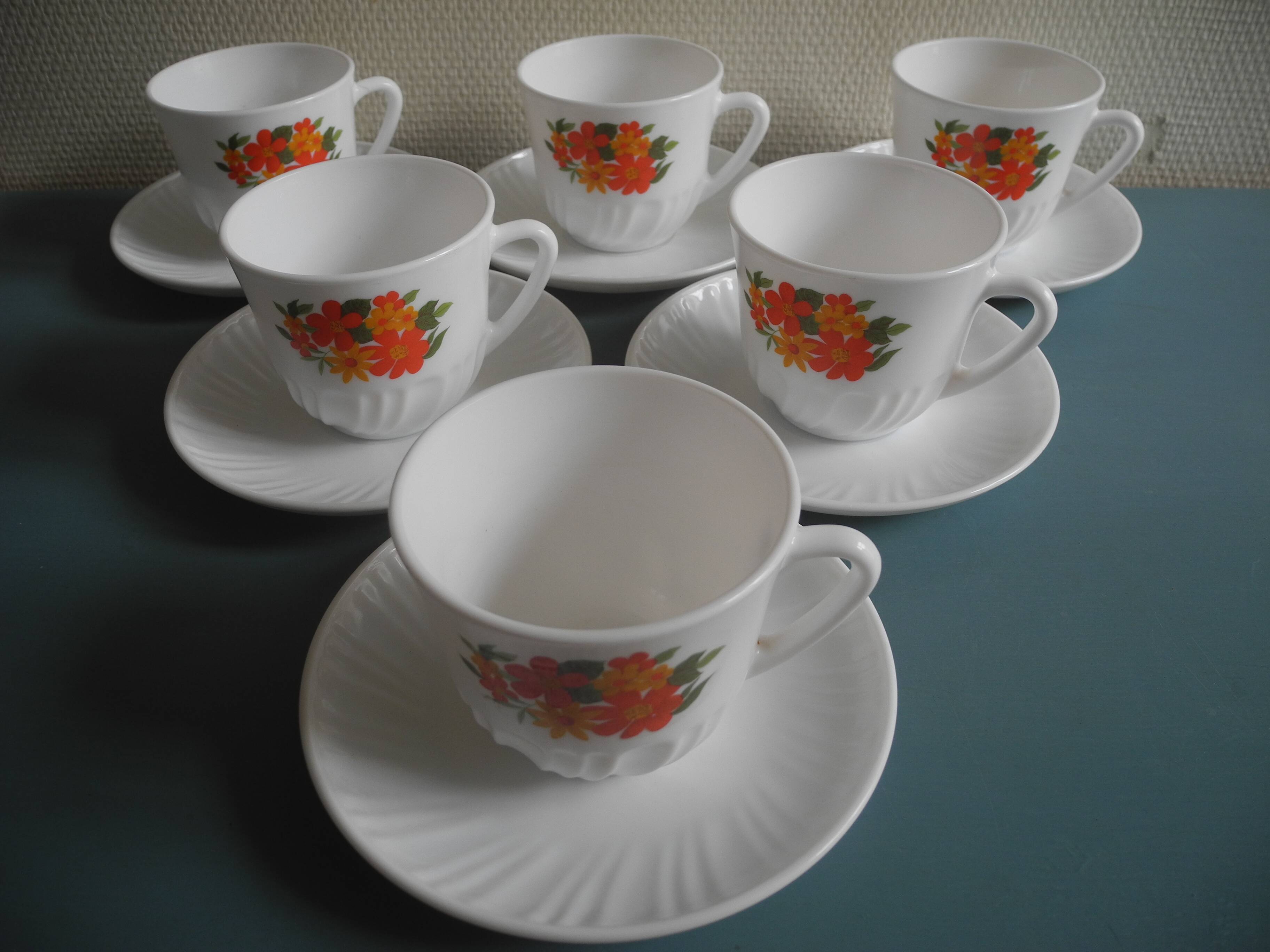 set of 6 cups and saucers vintage French tableware