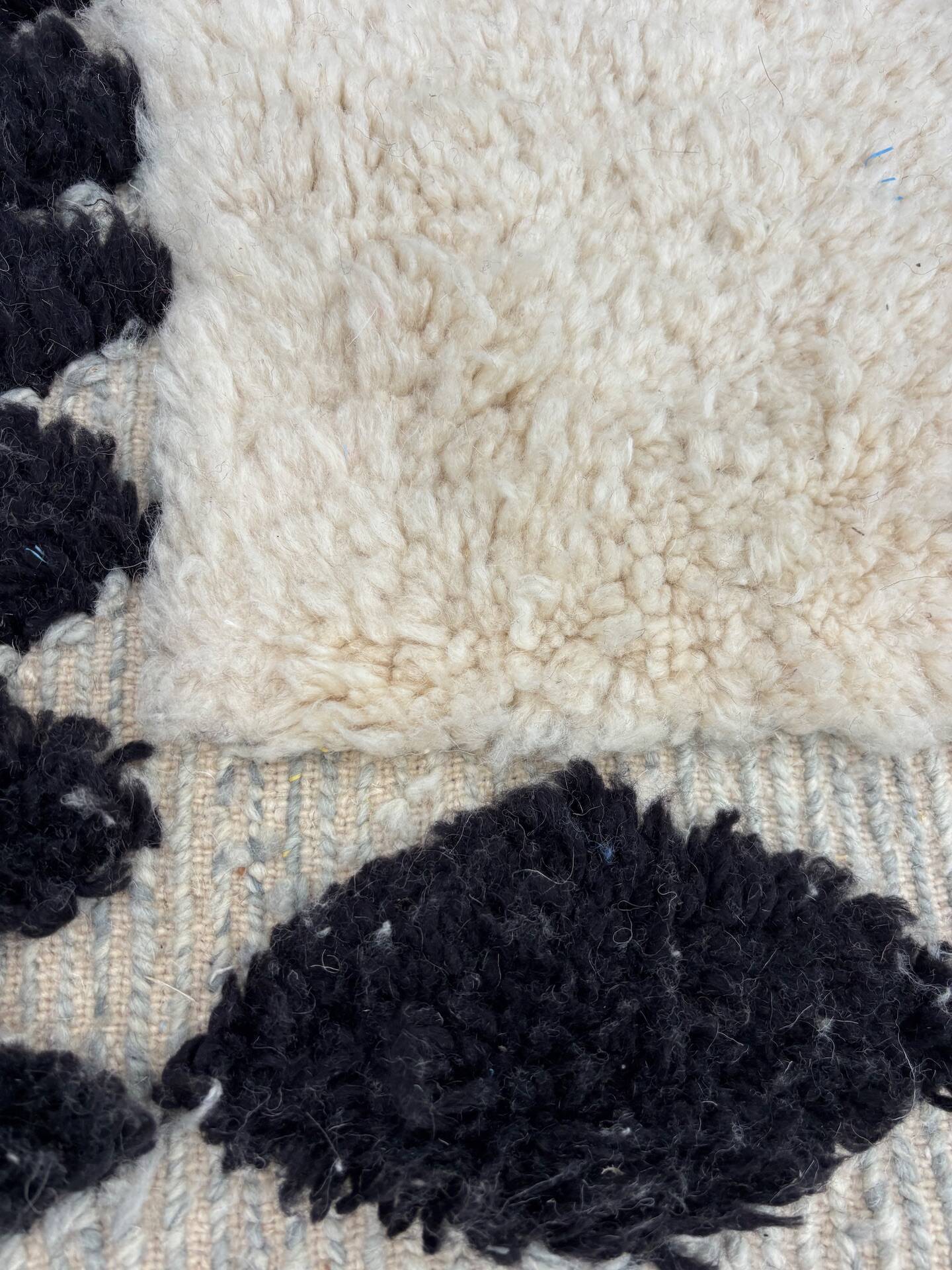 Tapis Mrirt noir et blanc 210×290 cm