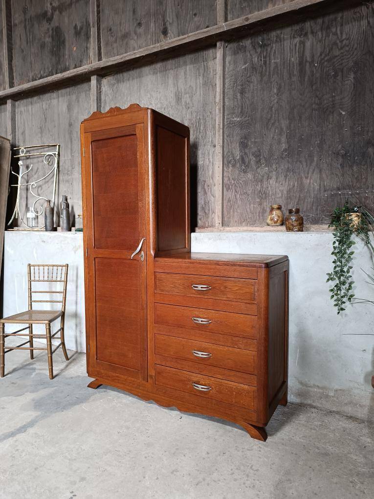 Armoire asymétrique