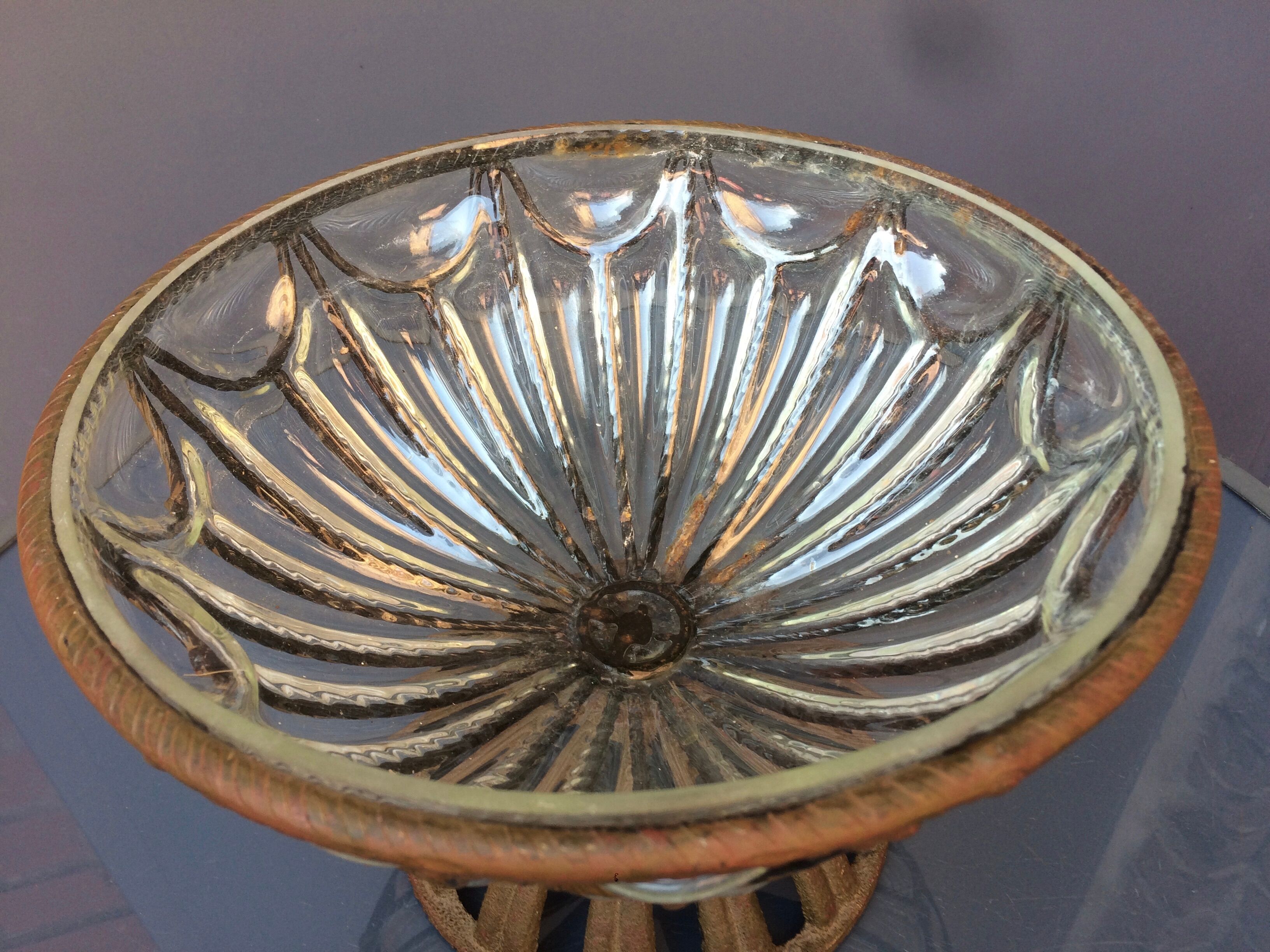 Vasque en fer forgé et verre soufflé