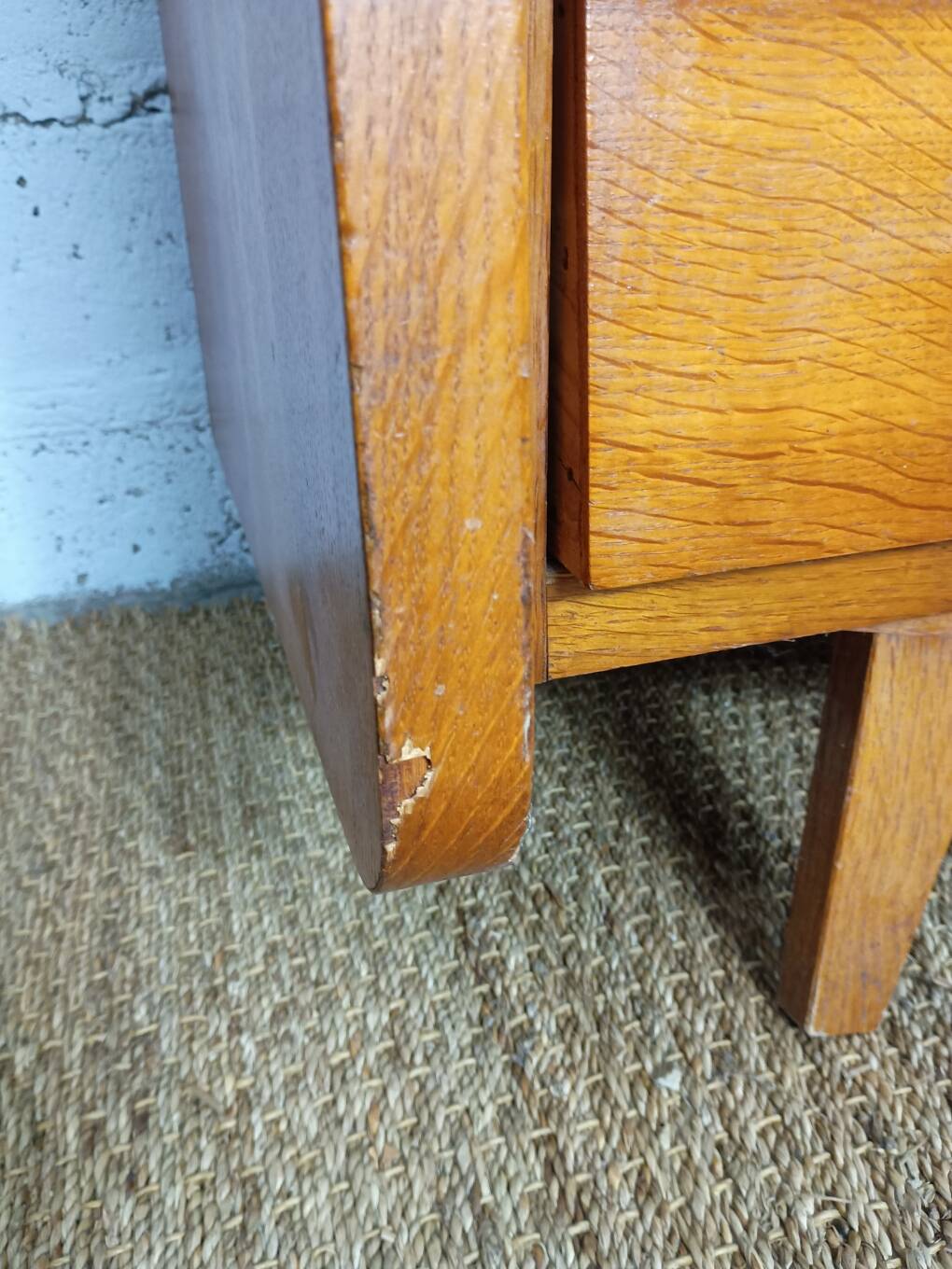 1950s 60s chest of drawers with four drawers and tapered legs.