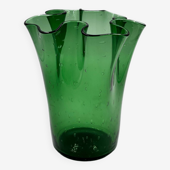Vase mouchoir en verre d’Empoli