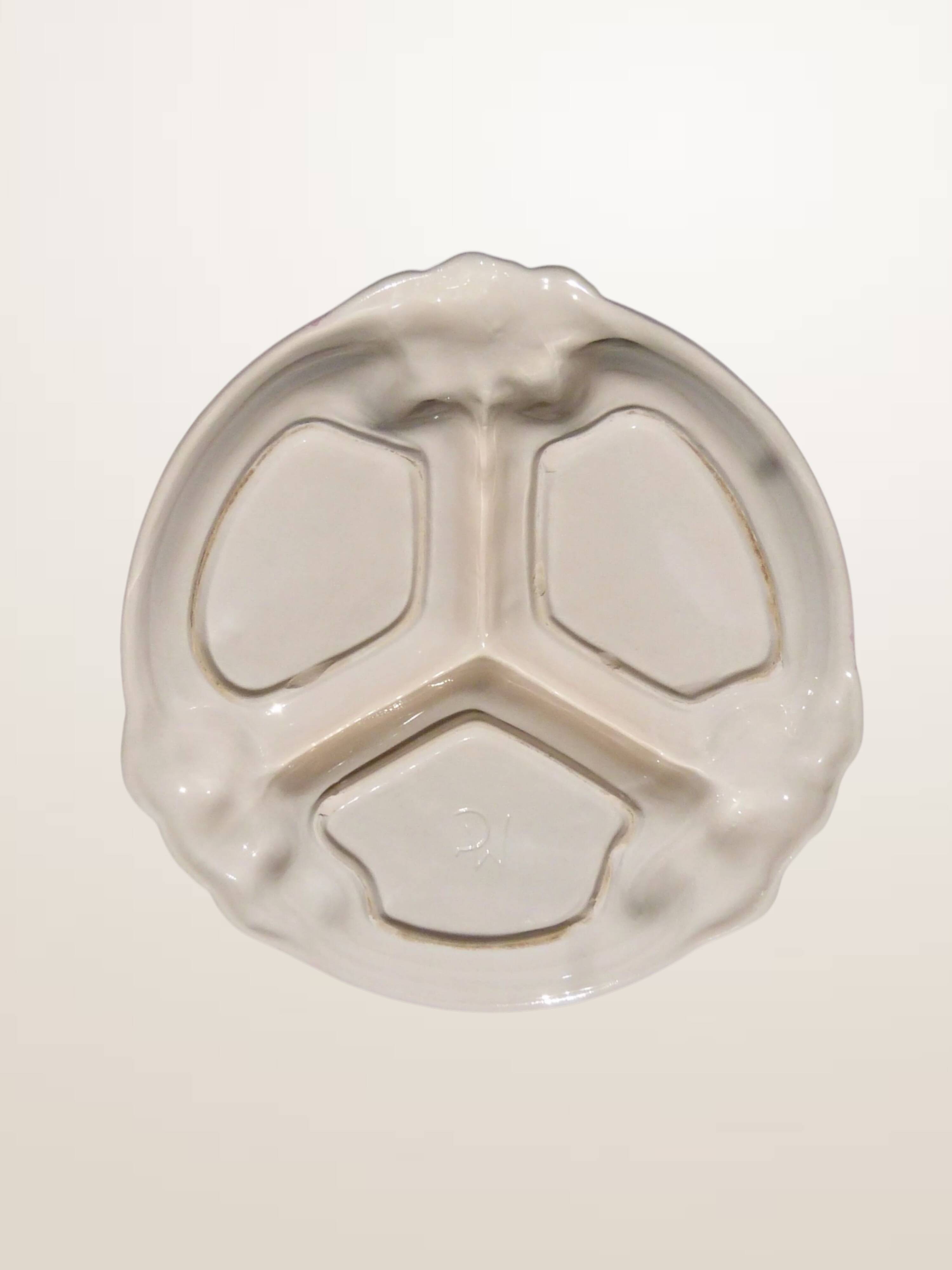 Glazed ceramic compartment dish