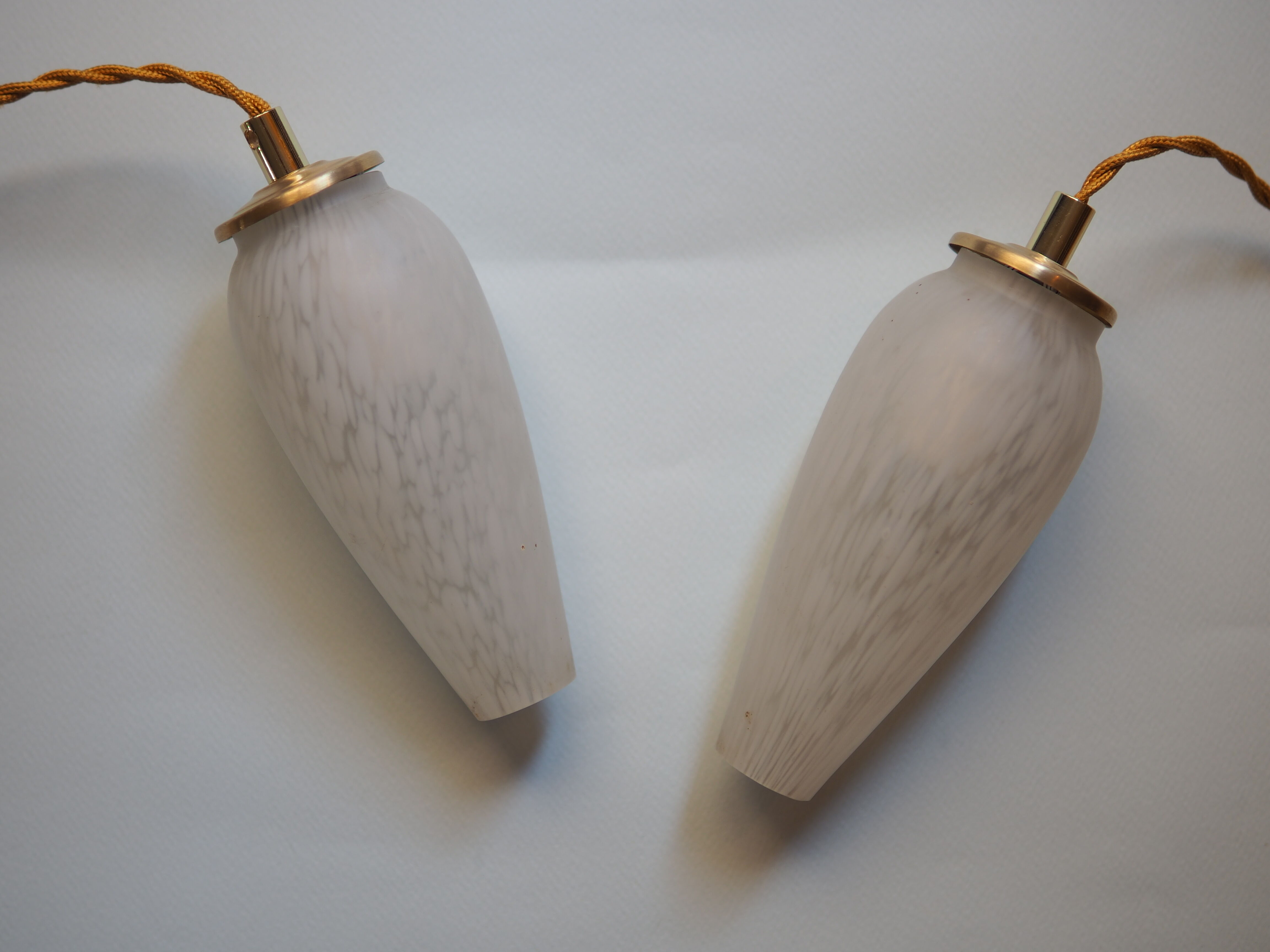 Lampe baldaeuse vintage - verre de clichy blanc