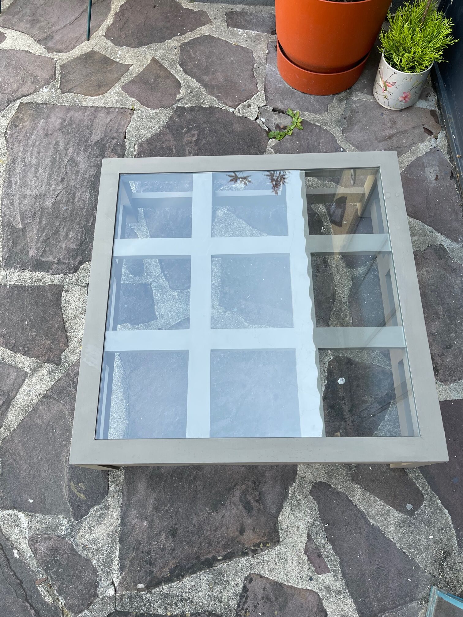 Wooden coffee table and glass tray