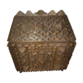 Chest folk art tramp art period 19 eme
