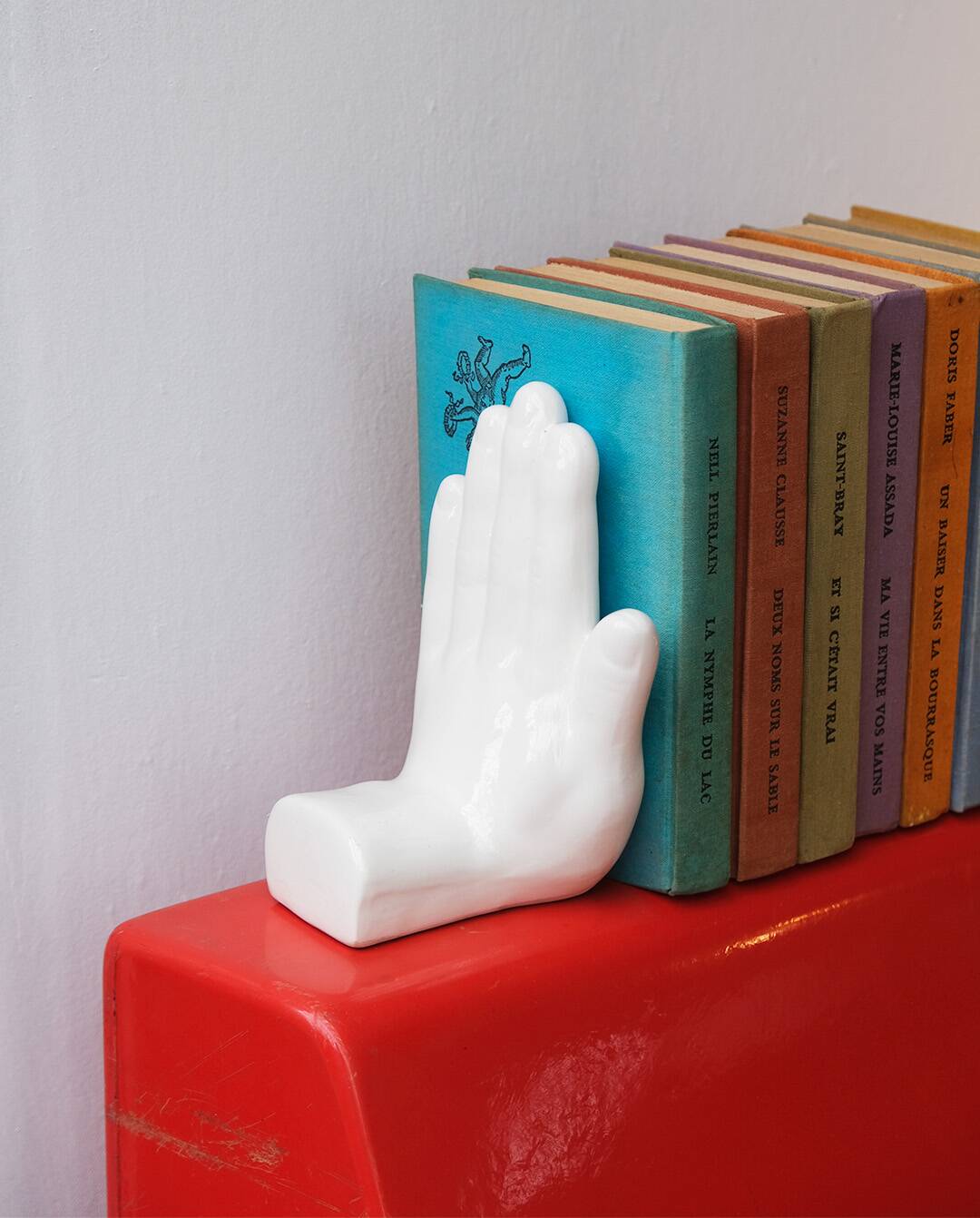 Ceramic bookends in the shape of hands x3, Holland, 1980s