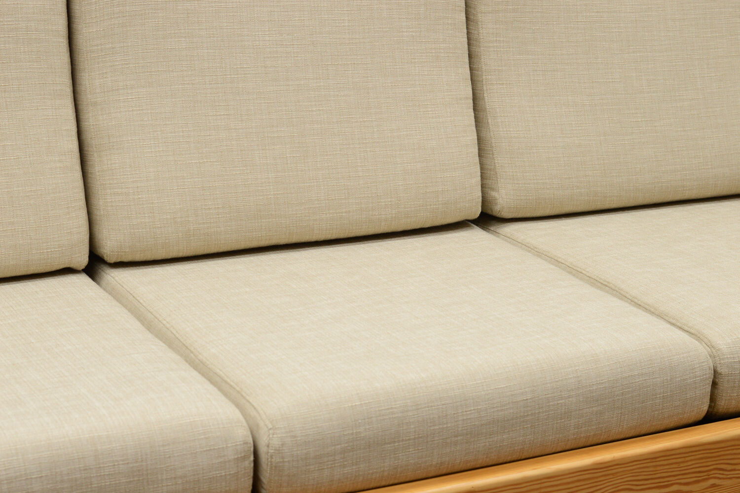 Pine 3 seater sofa by Ate van Apeldoorn for Houtwerk Hattem.