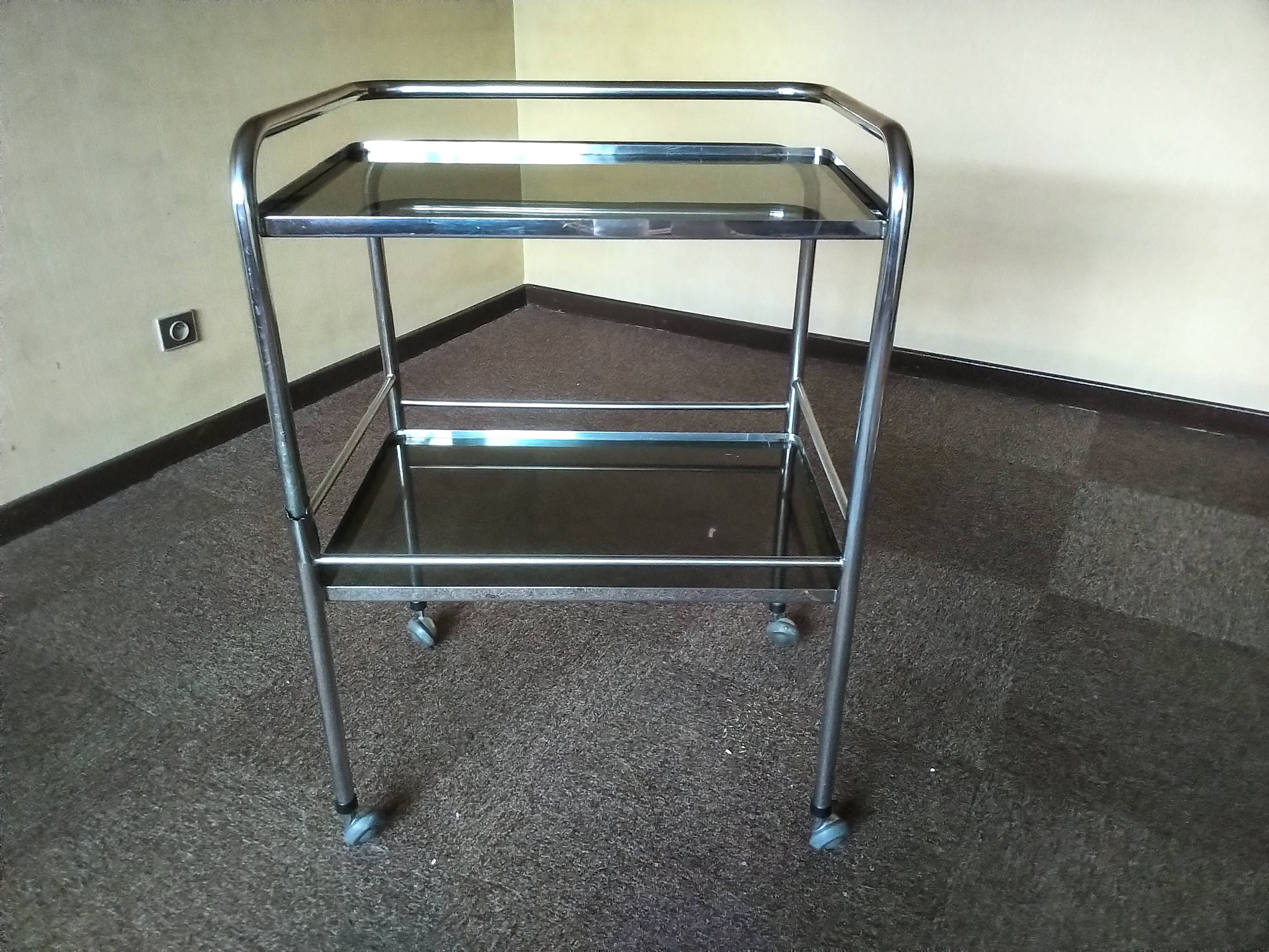 Smoked glass table service