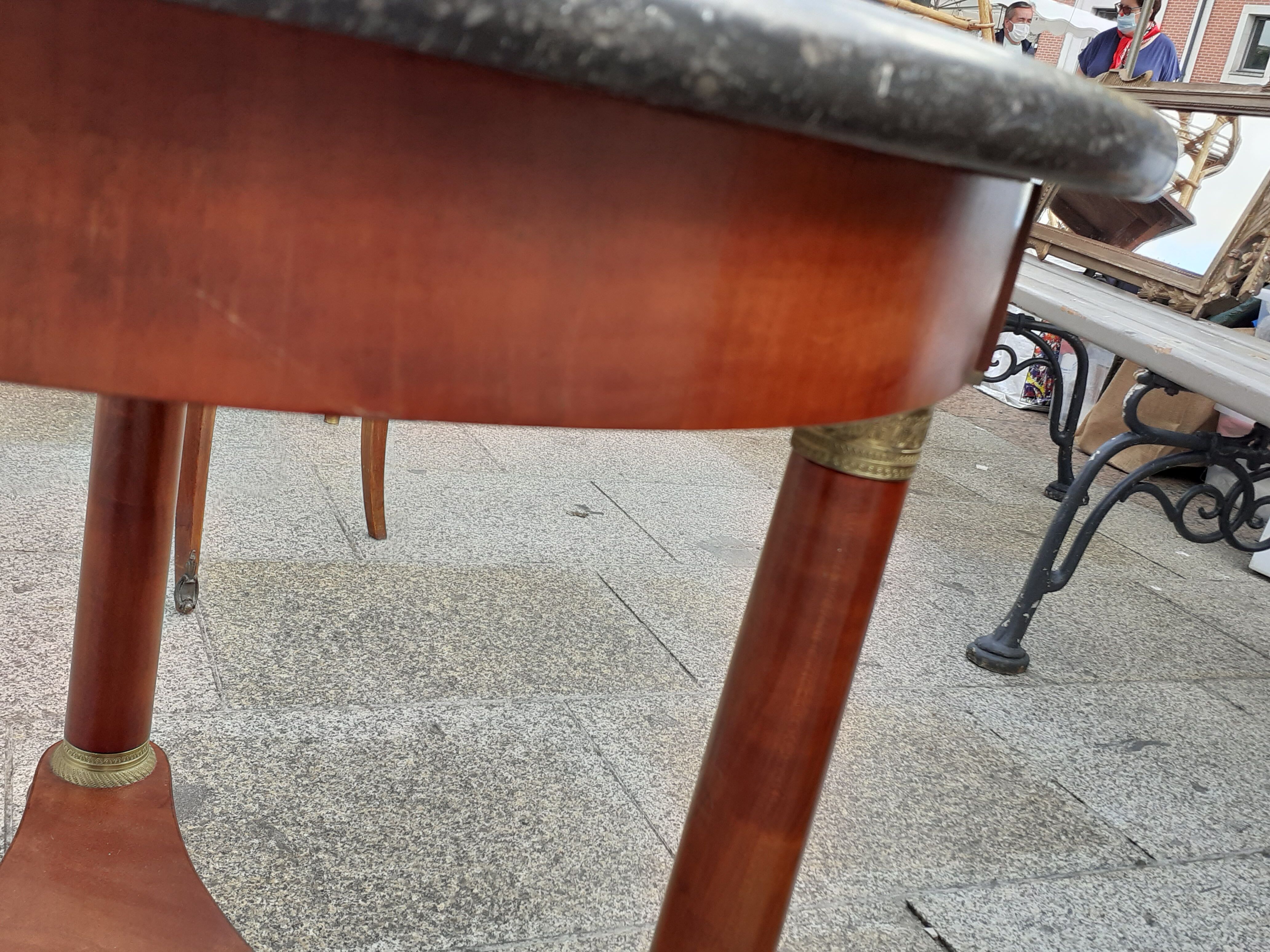 Ancient Gueridon with marble top side table empire style