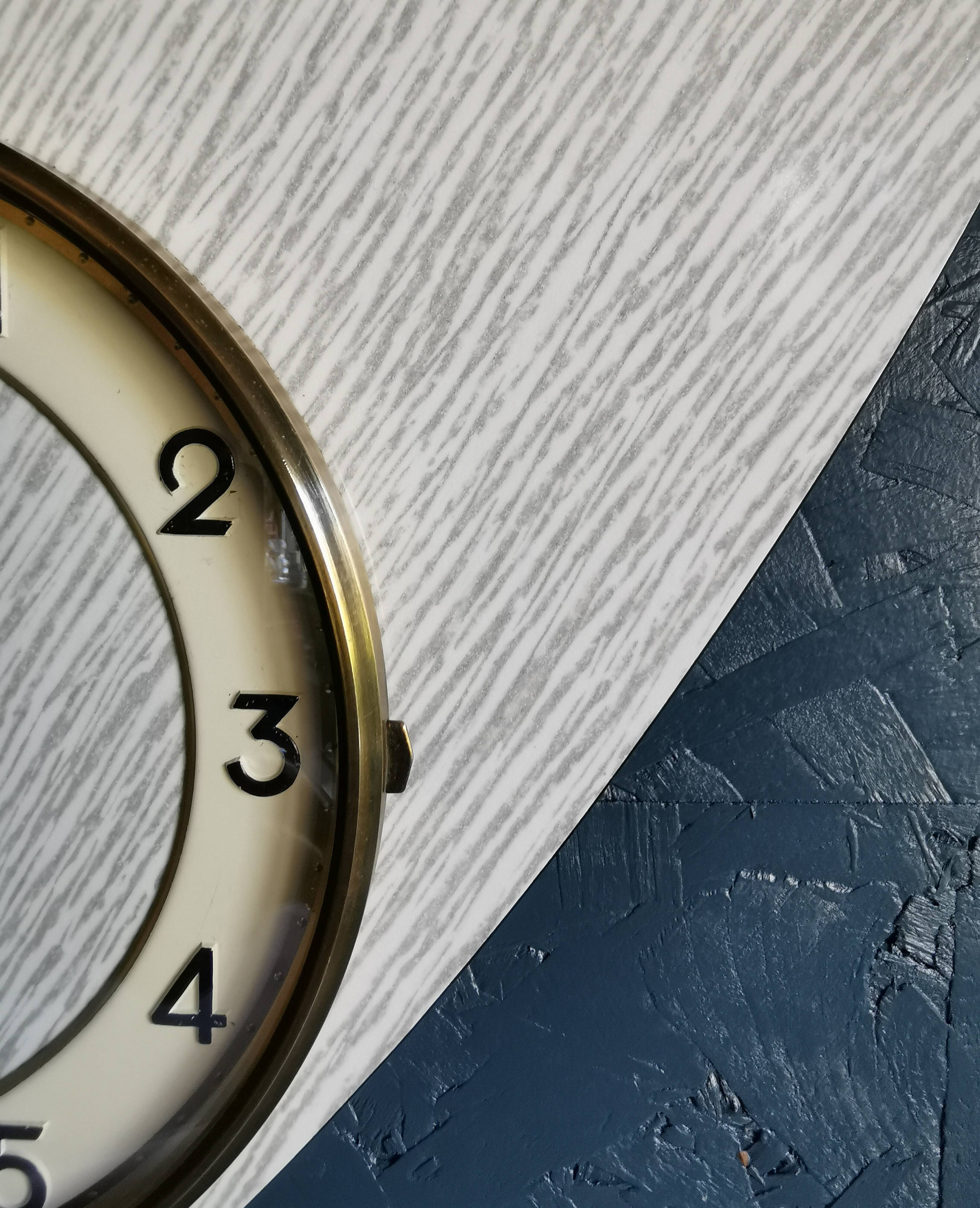 Vintage formica clock asymmetrical silent wall clock "Vedette transistor gray"