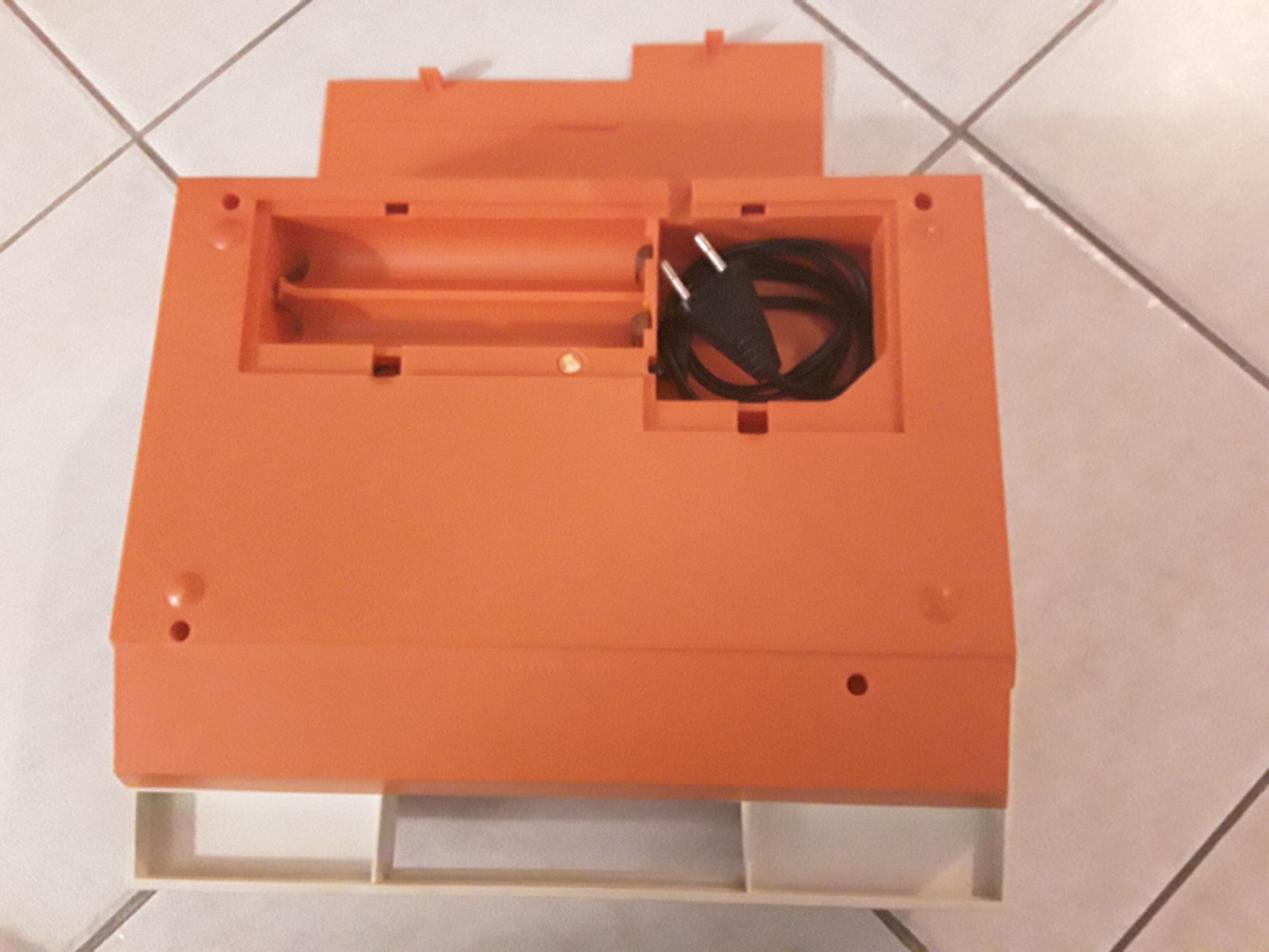 Turntable vintage orange Audio Sonic Capri 70s