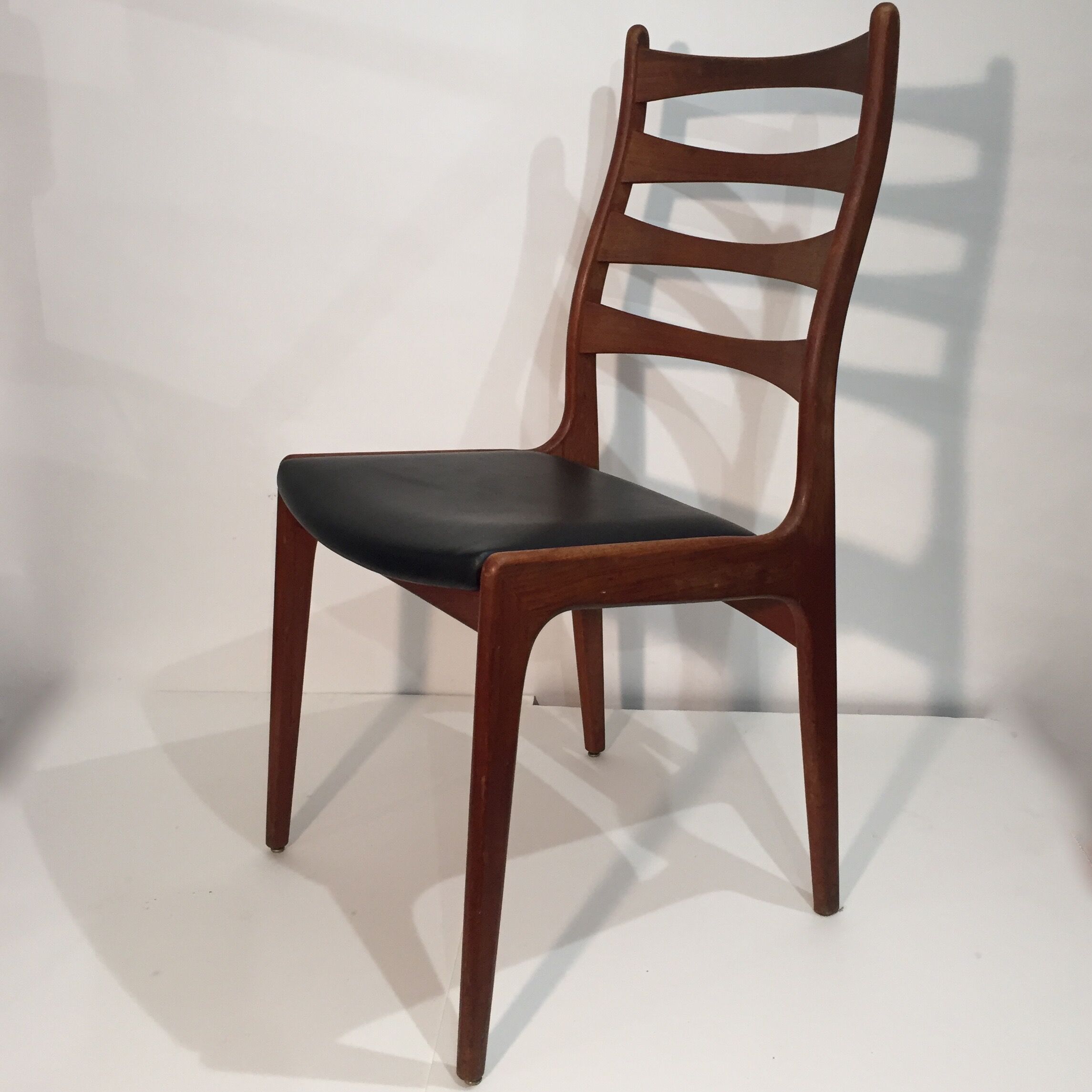 Série de 4 chaises danoises
