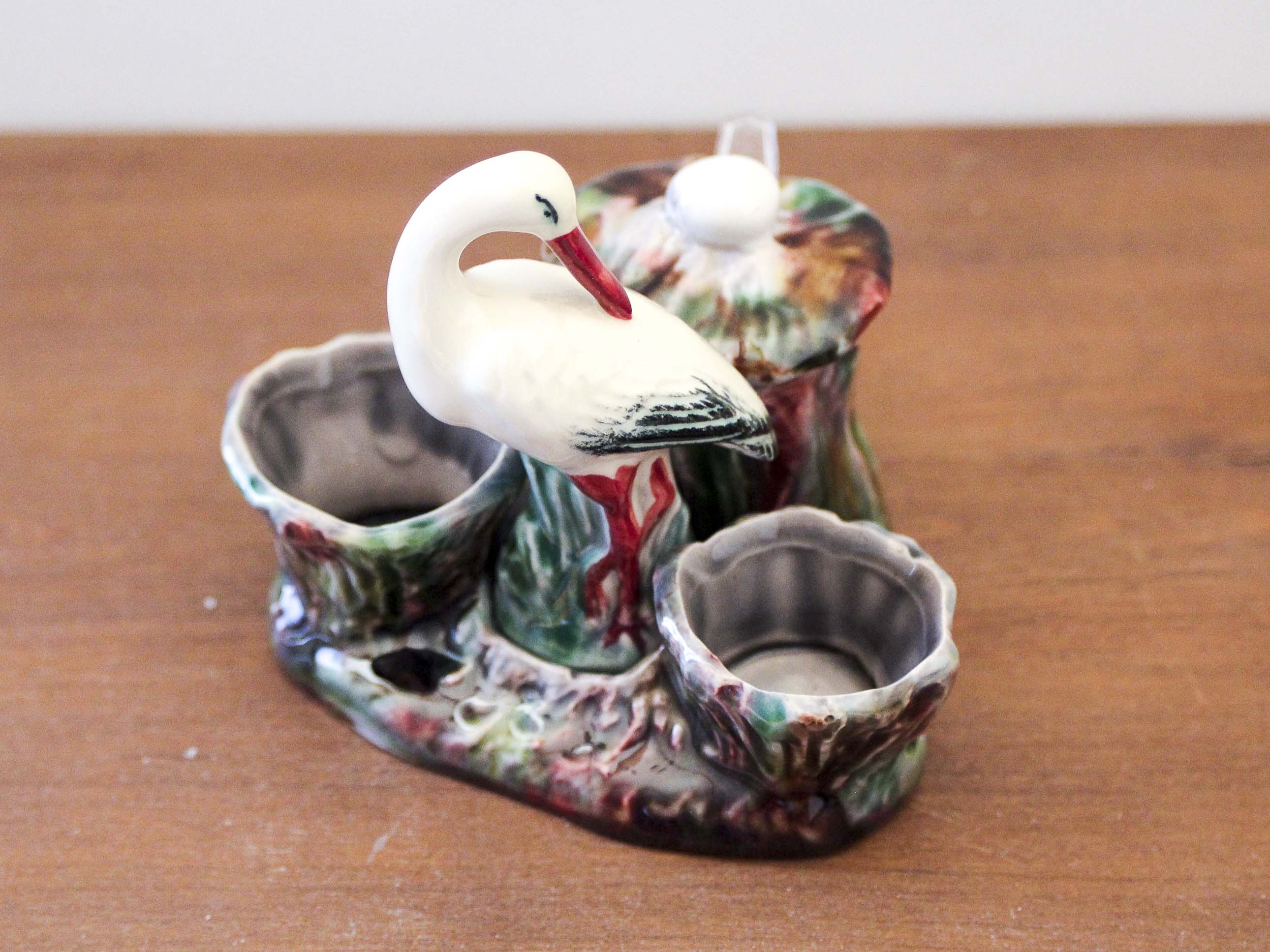 Ceramic condiment set with stork decoration