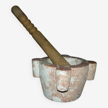Mortar in veined red marble and its wooden pestle 20th century