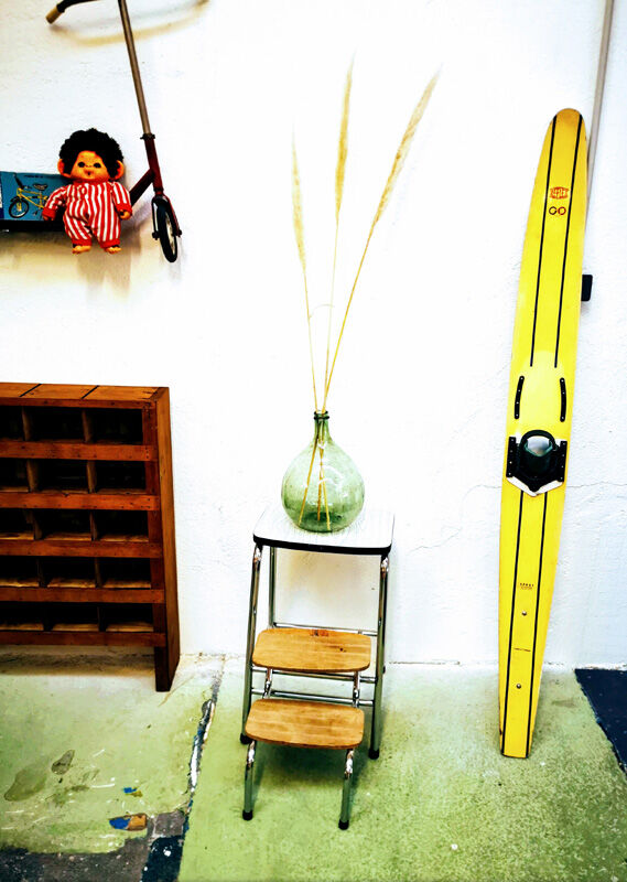 8 litre green demijohn