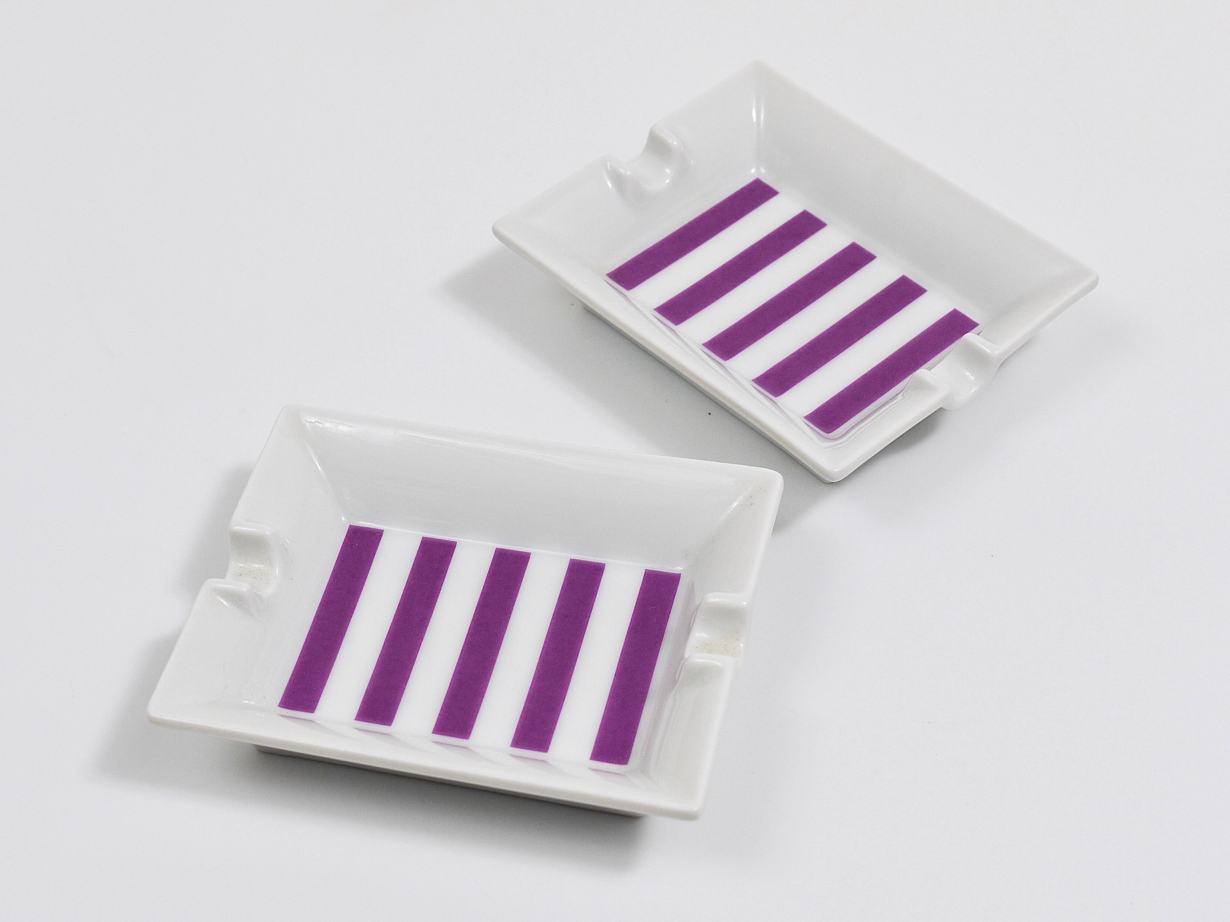 Paquet de cendriers fins en porcelaine violets Midcentury Augarten Vienne, Autriche, années 1950