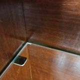 1930s Art Decò display cabinet in walnut and walnut root