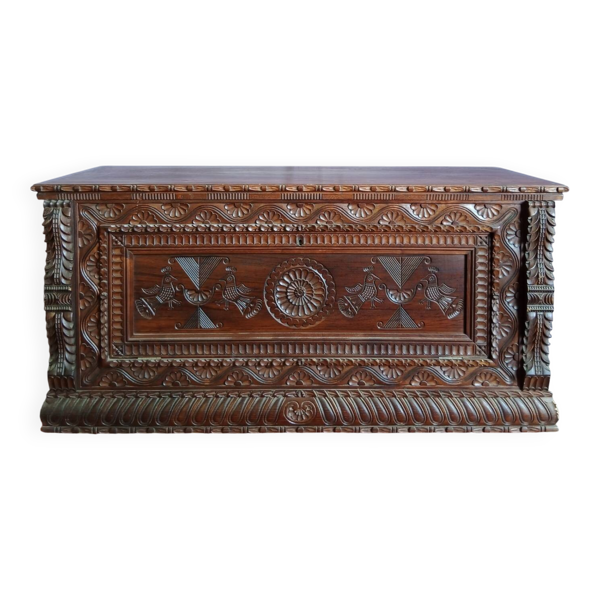 Coffre en bois, coffre de mariés, malle en bois, coffre ancien