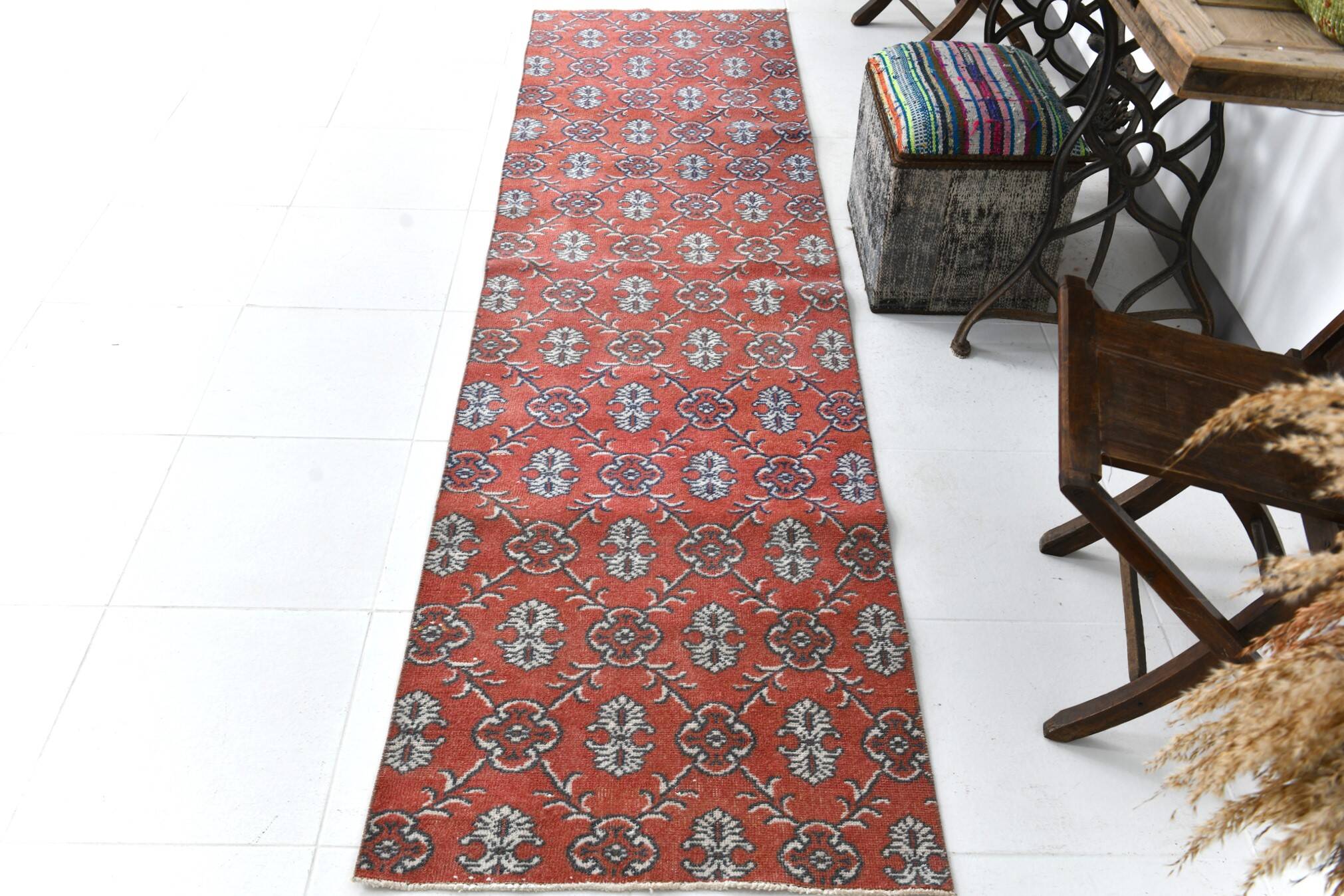 2x9 Red & Dark Blue Floral Vintage Runner Rug, 75x285Cm SK 23566