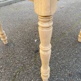 Renovated Louis Philippe round extendable dining table 115cm for 6 people.