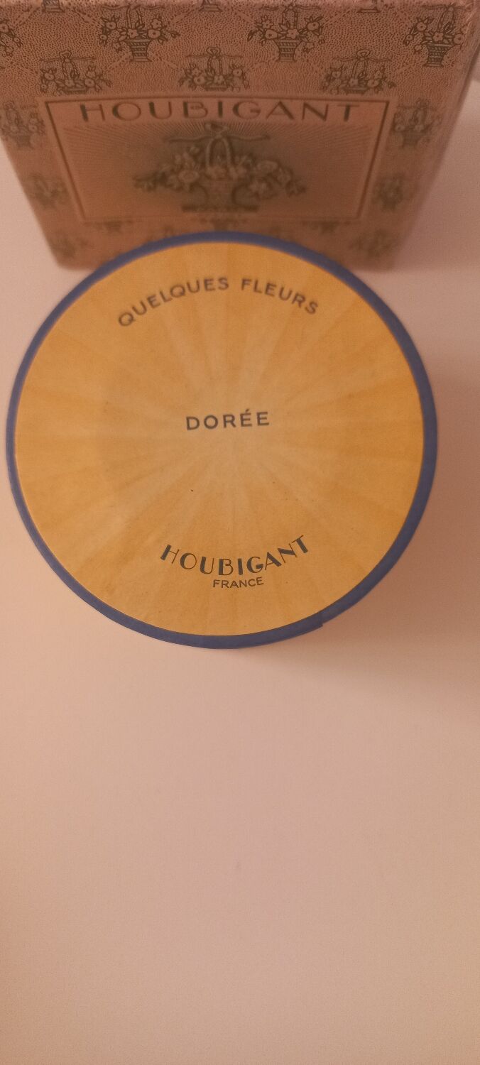 Houbigant powder boxes, shadows and antique advertising collection set