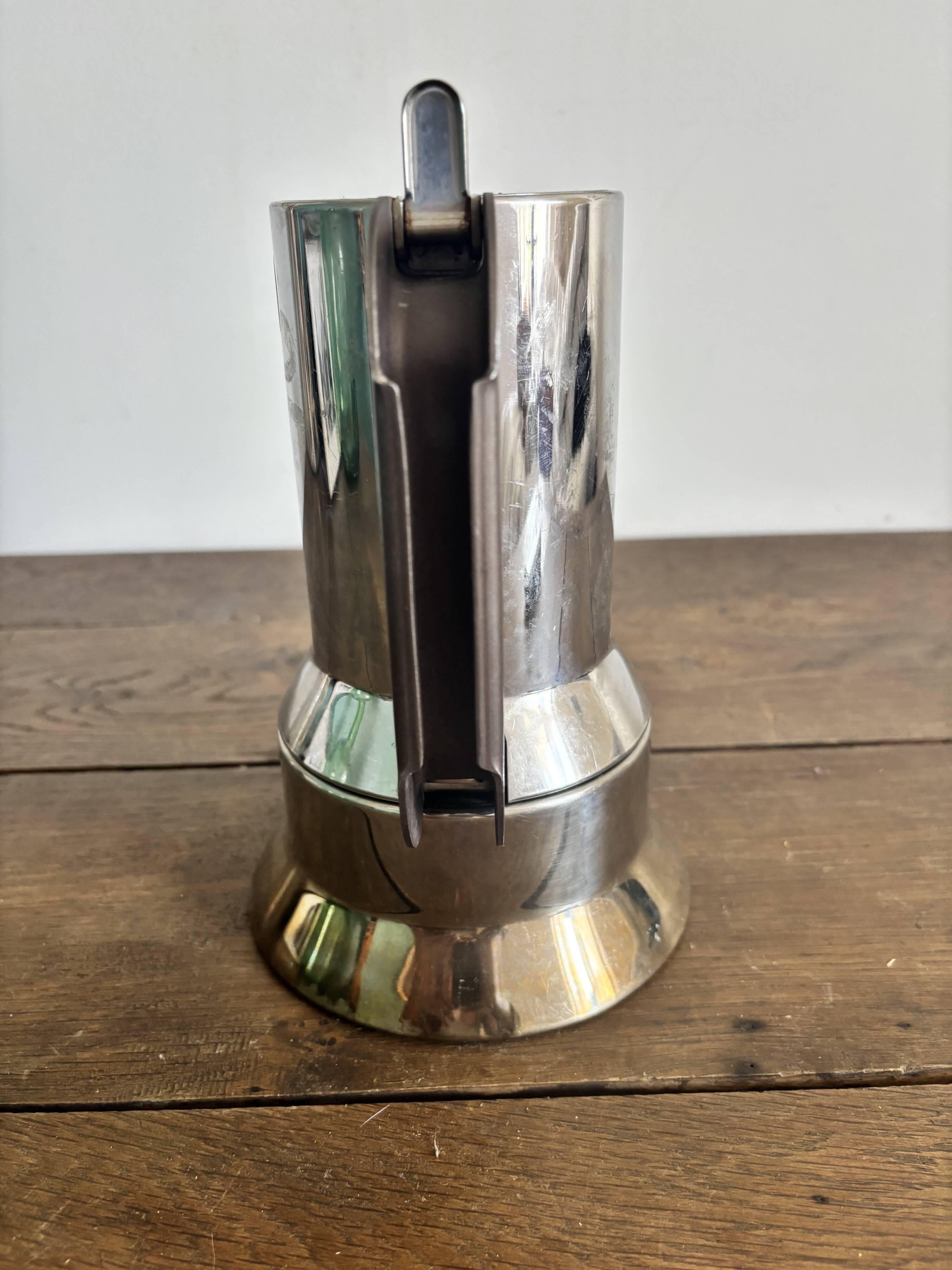 Alessi 9090 Italian coffee maker - Richard Sapper (6 cups) - Induction.