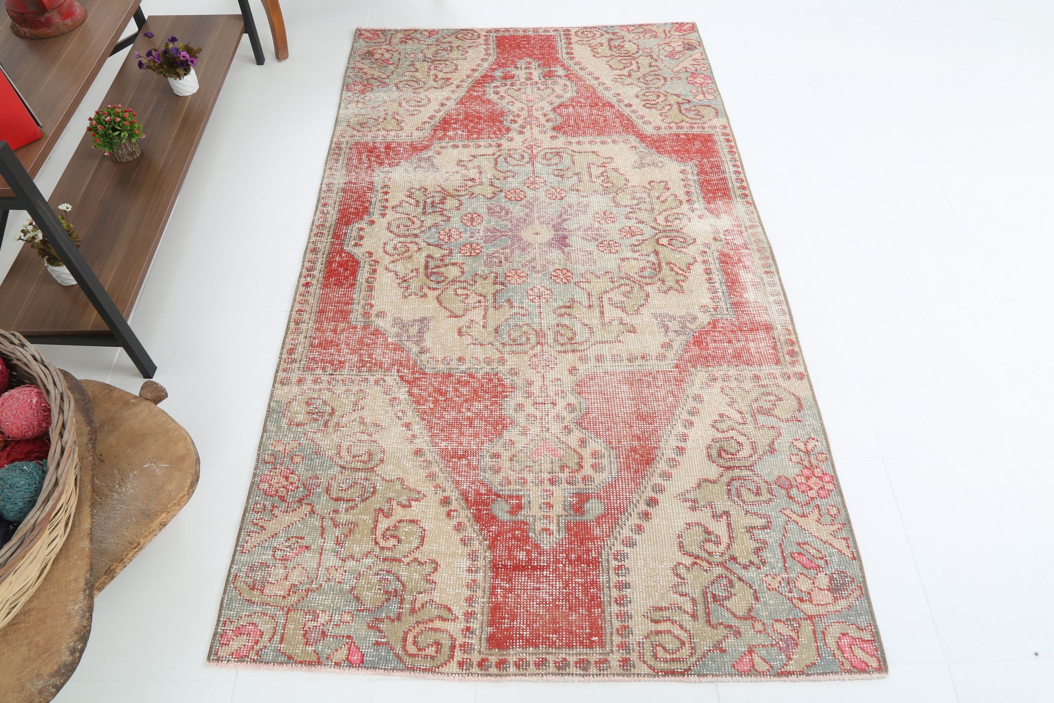 3x6 Turkish Rug, 198x112Cm