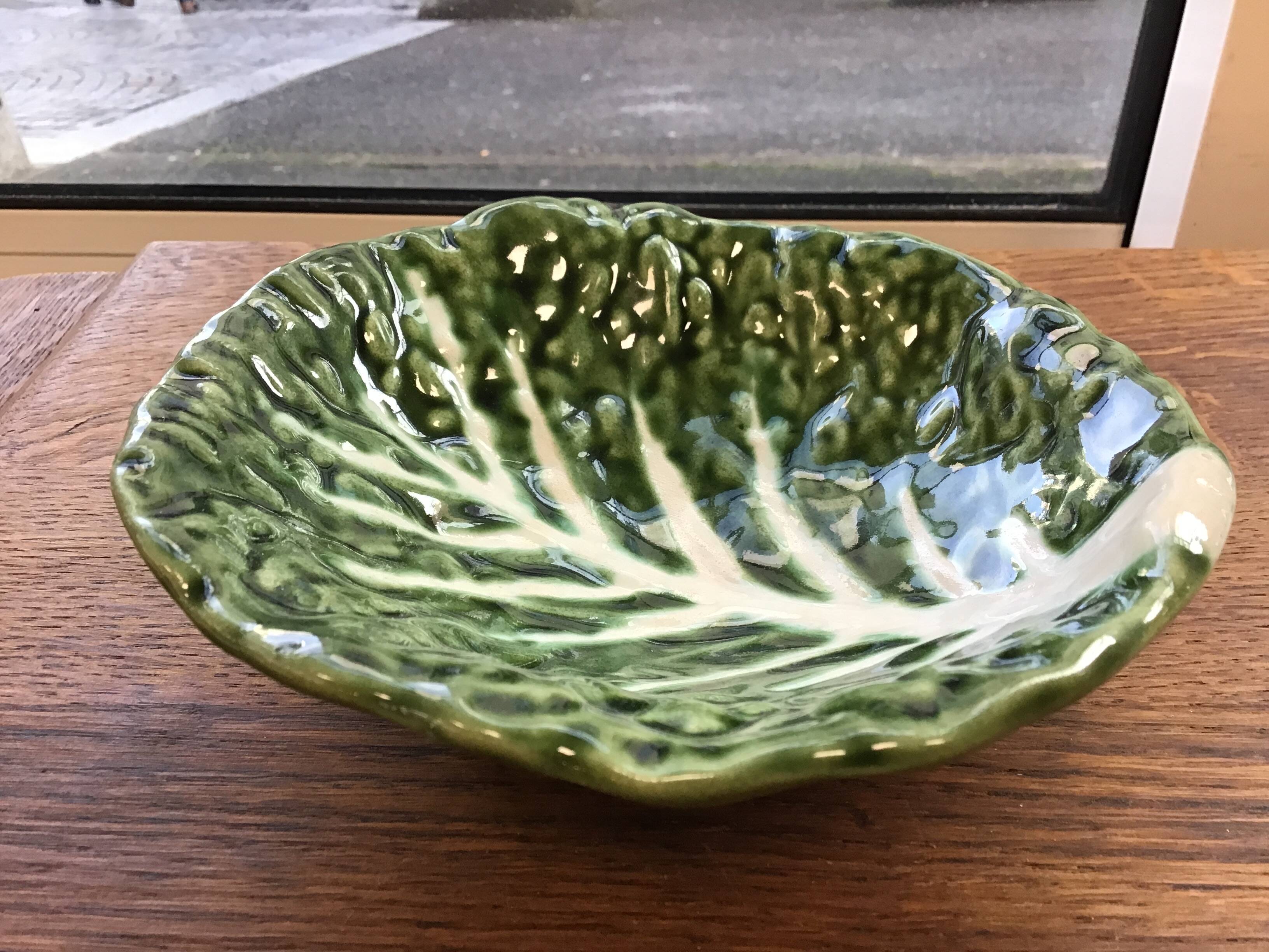 Cabbage leaf bowl
