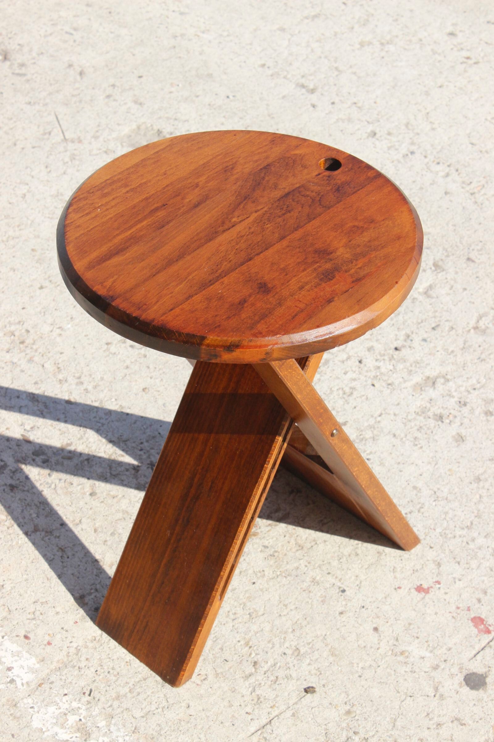 Stool model "suzy" design Adrian Reed