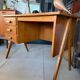 Bureau vintage pieds compas